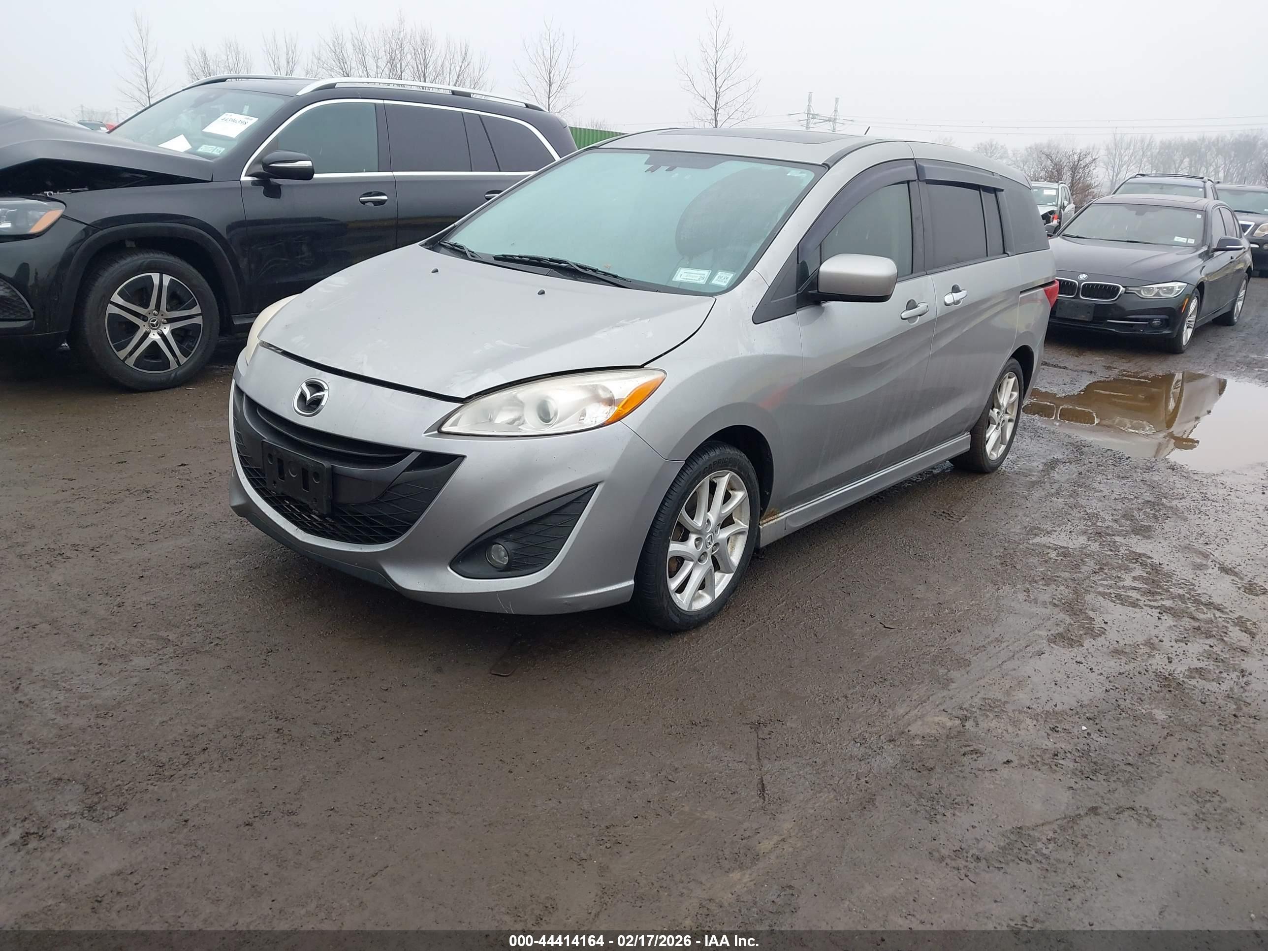 MAZDA MAZDA5 image 2