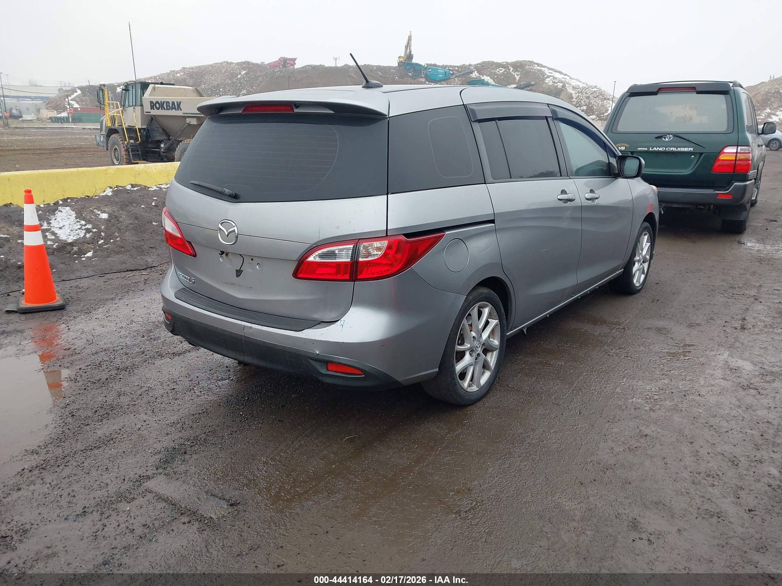 MAZDA MAZDA5 image 4