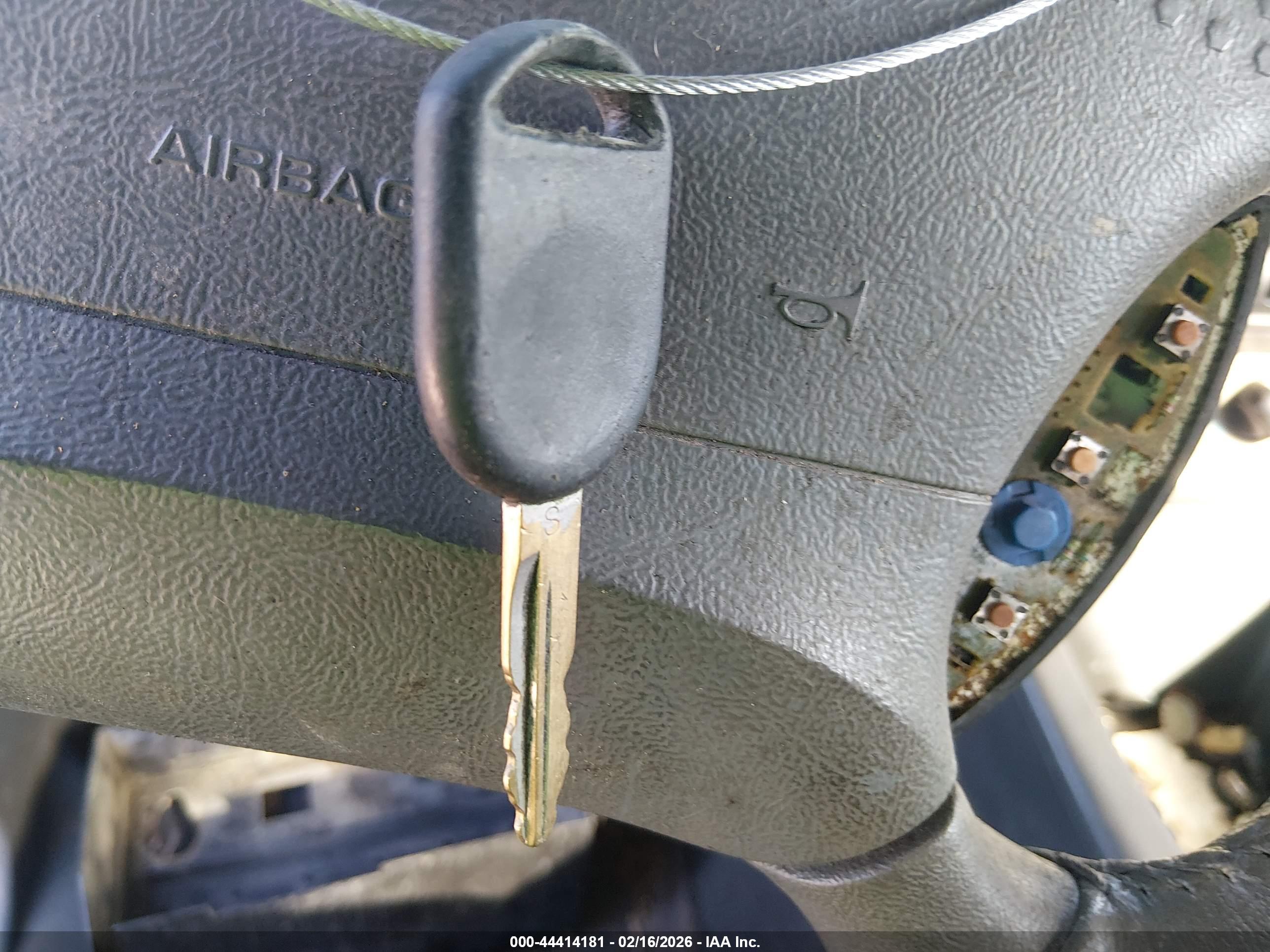 FORD EXPLORER image 11