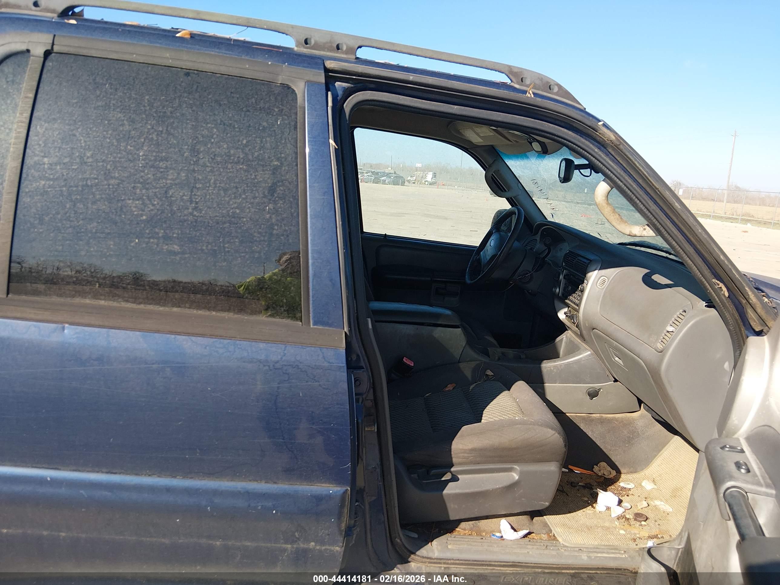 FORD EXPLORER image 5