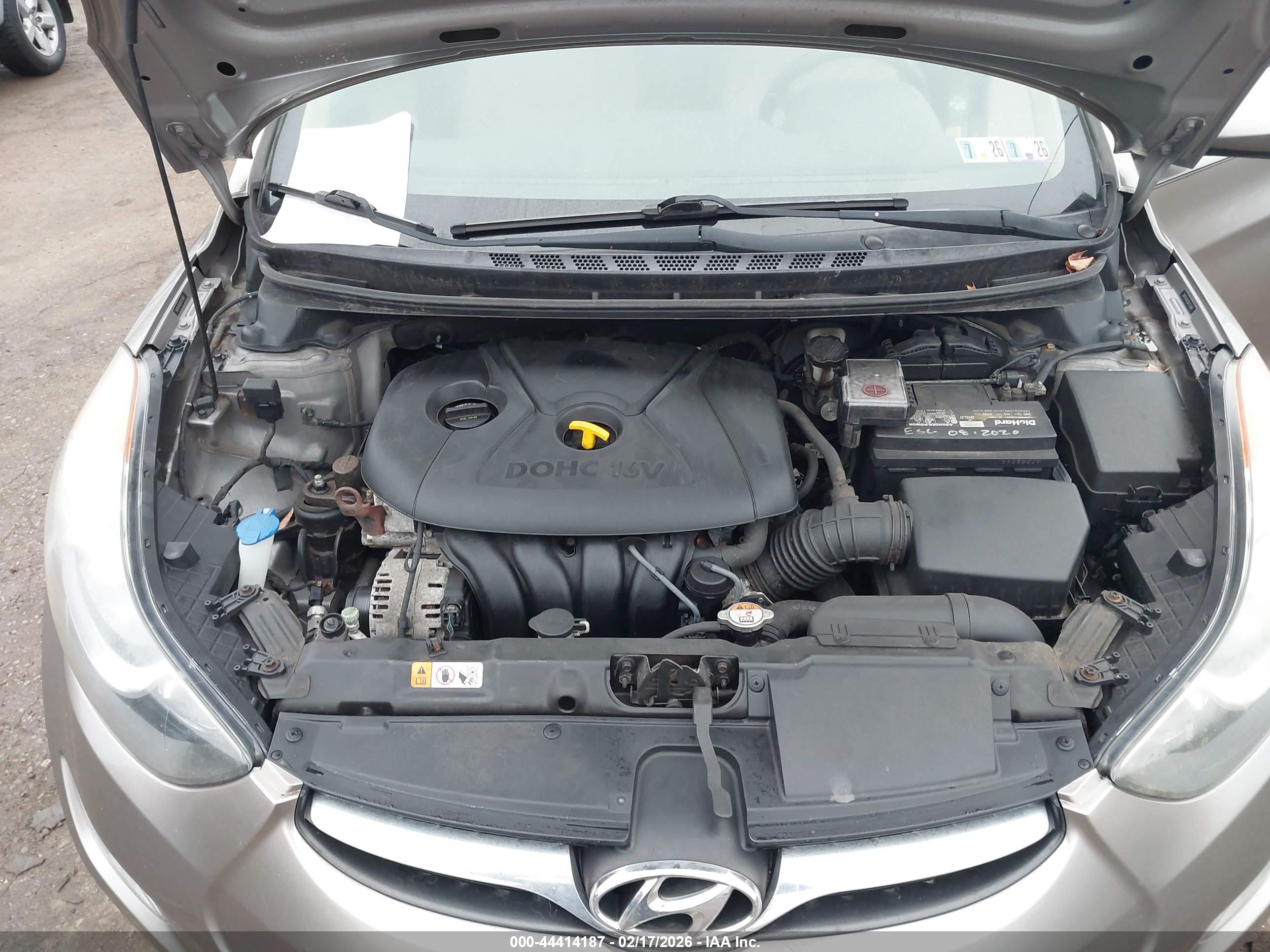 HYUNDAI ELANTRA image 10