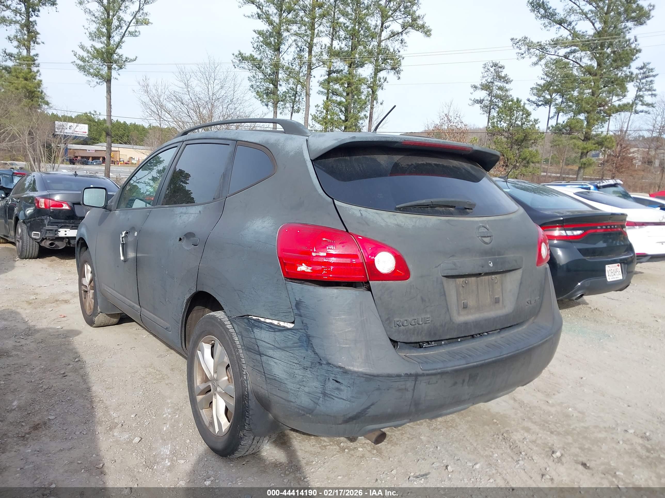 NISSAN ROGUE image 3