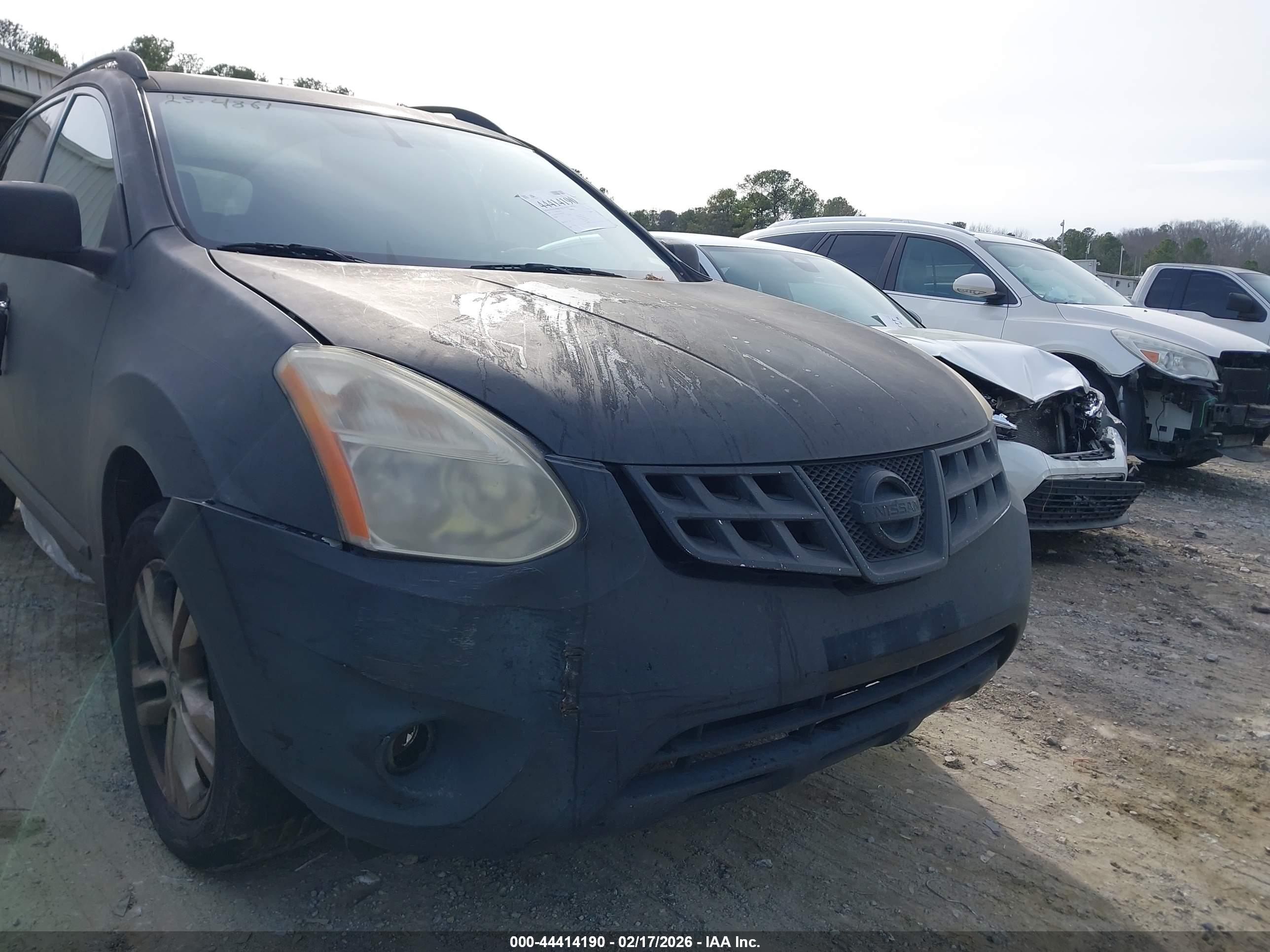 NISSAN ROGUE image 6