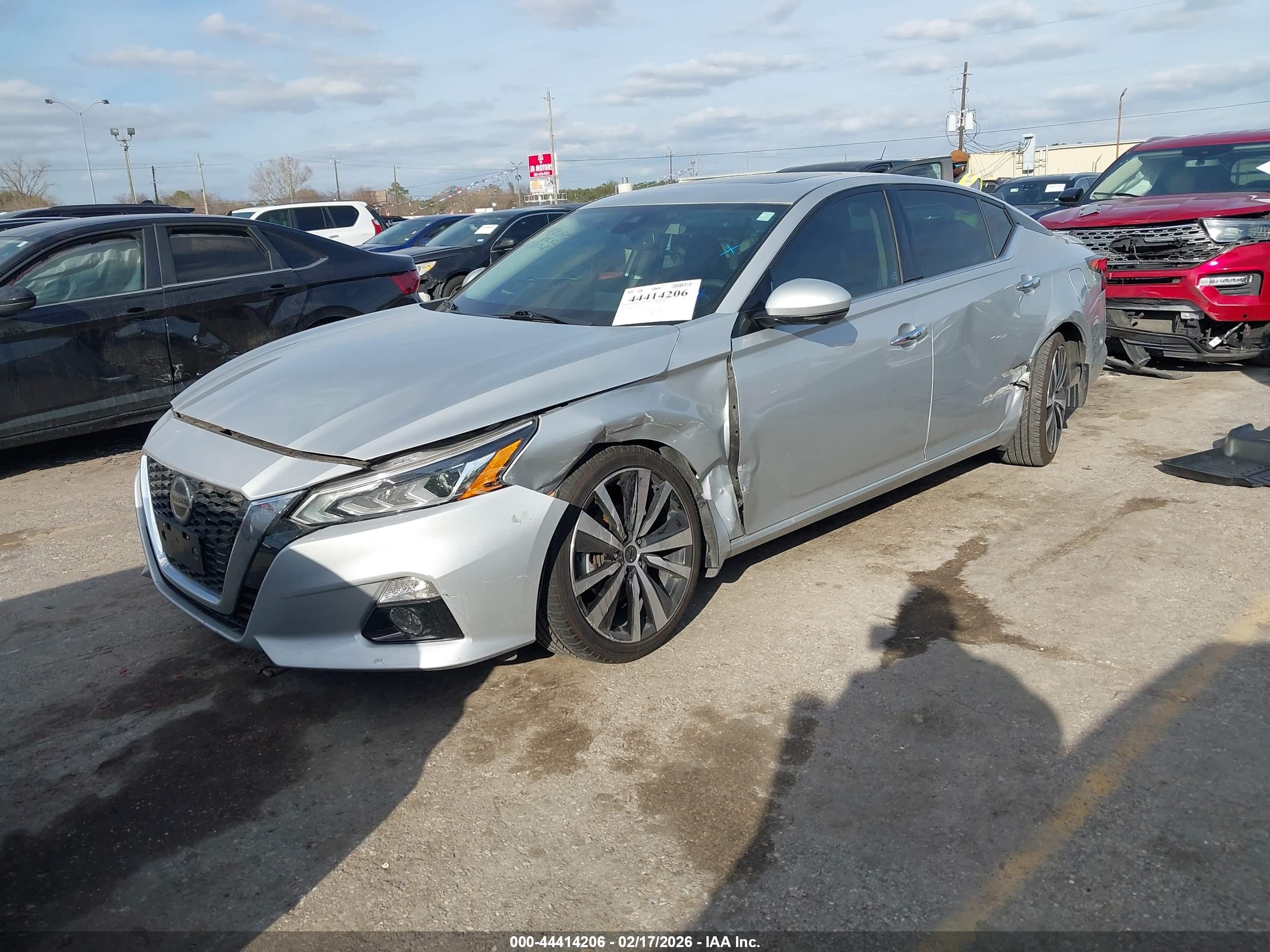 NISSAN ALTIMA image 2