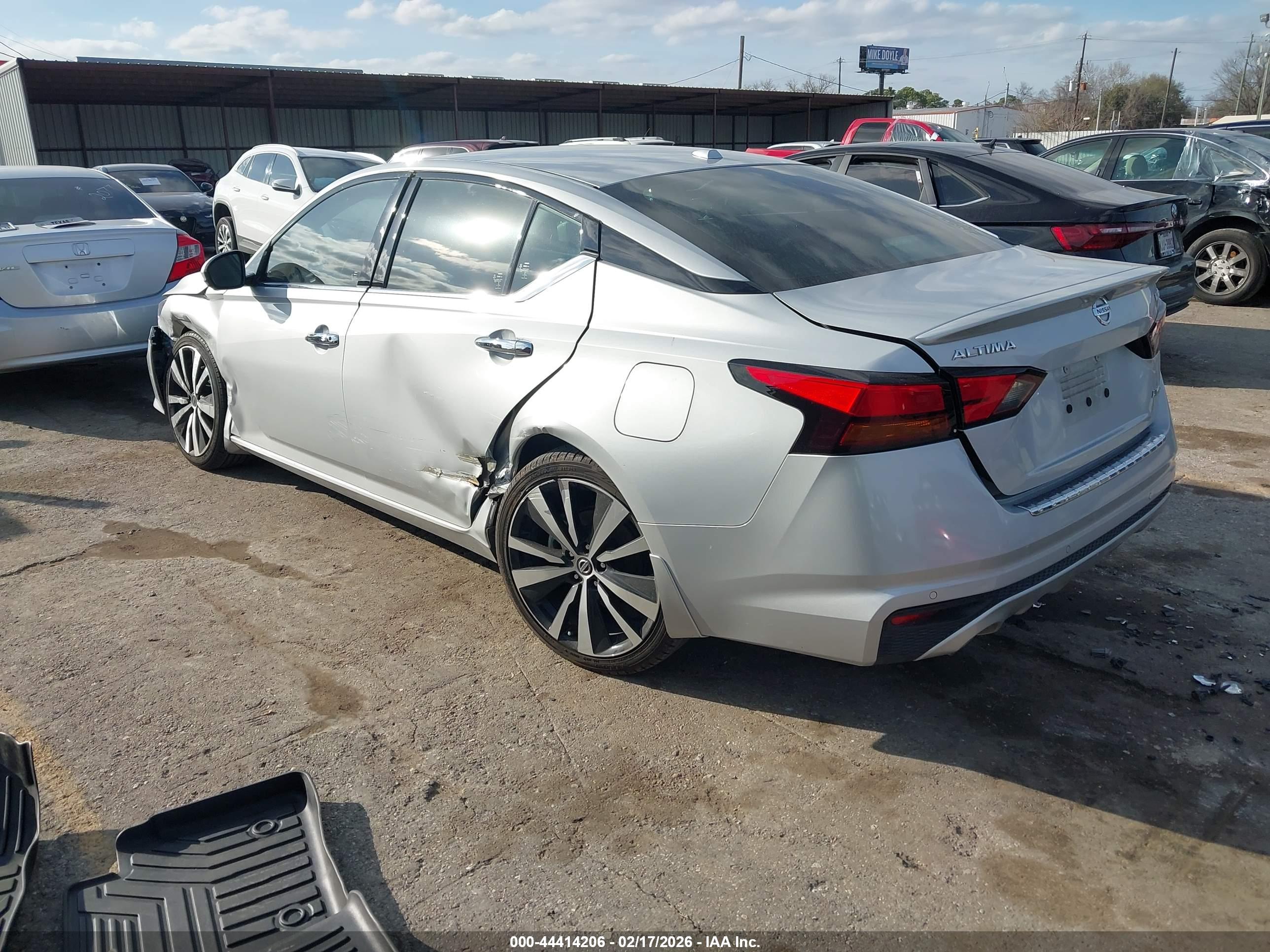 NISSAN ALTIMA image 3