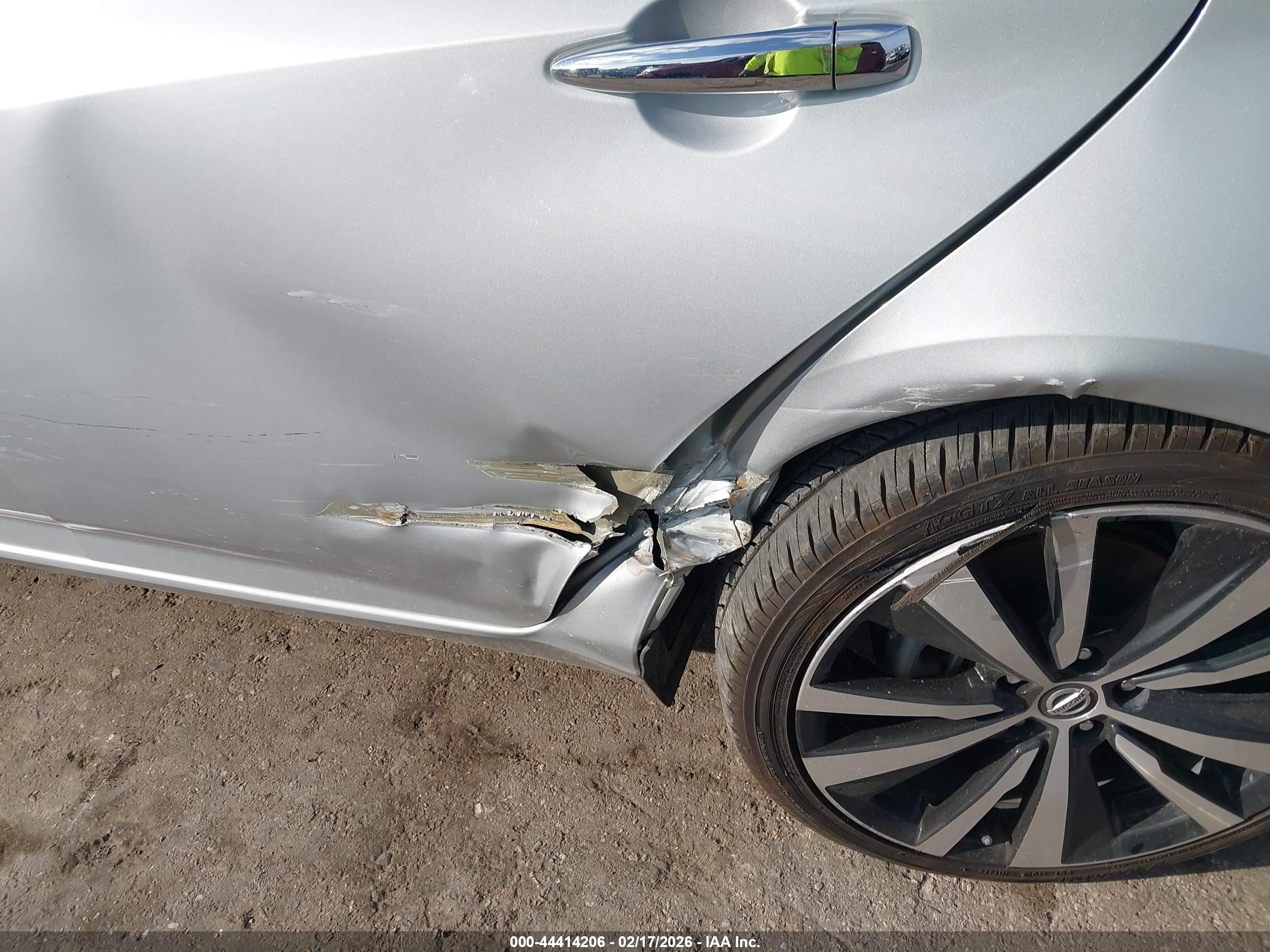NISSAN ALTIMA image 6