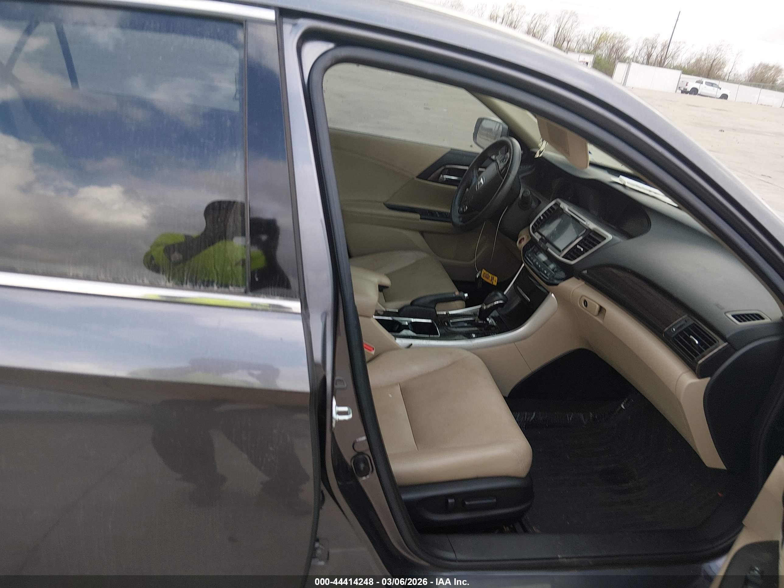 HONDA ACCORD image 5