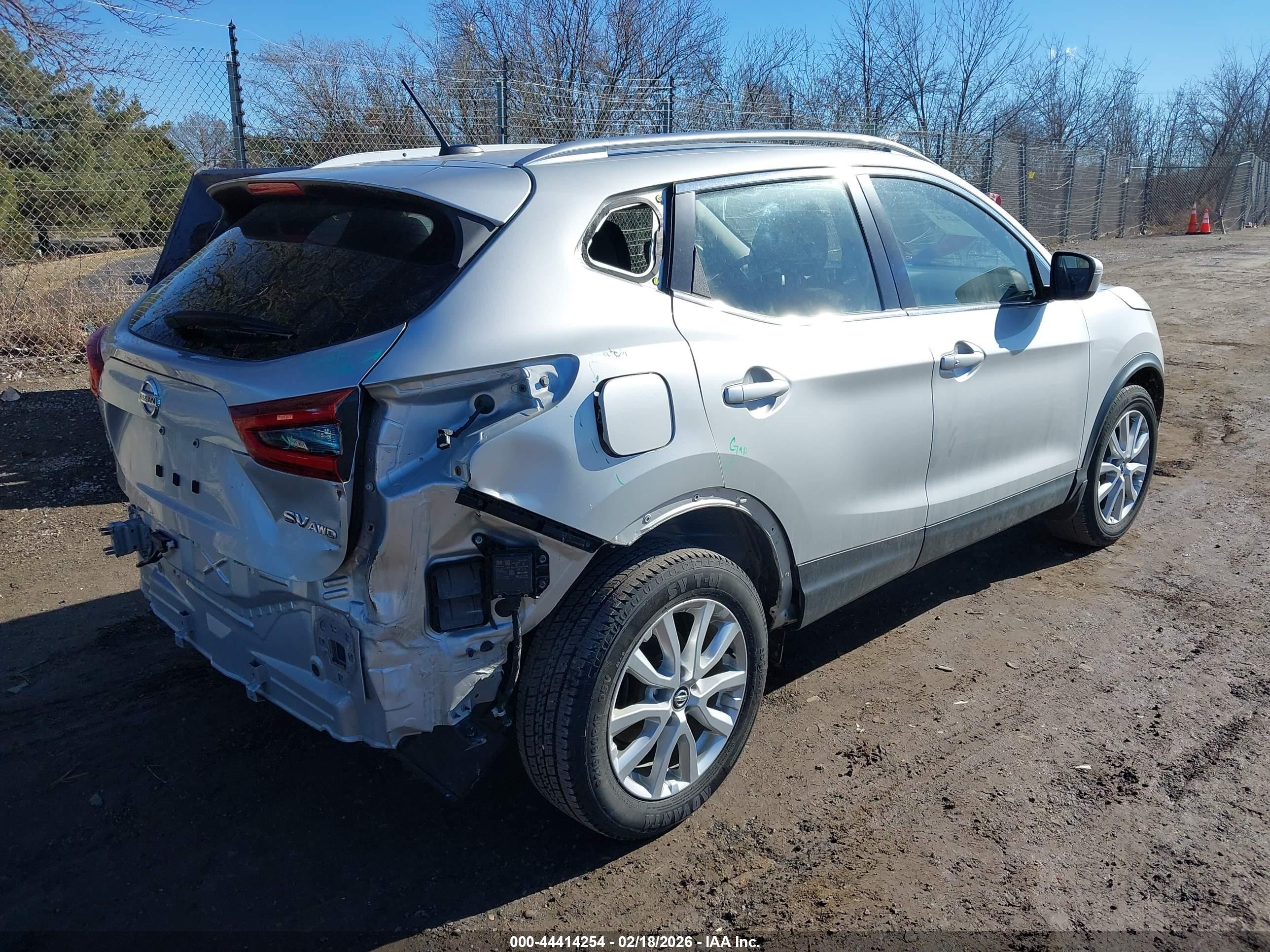 NISSAN ROGUE image 4