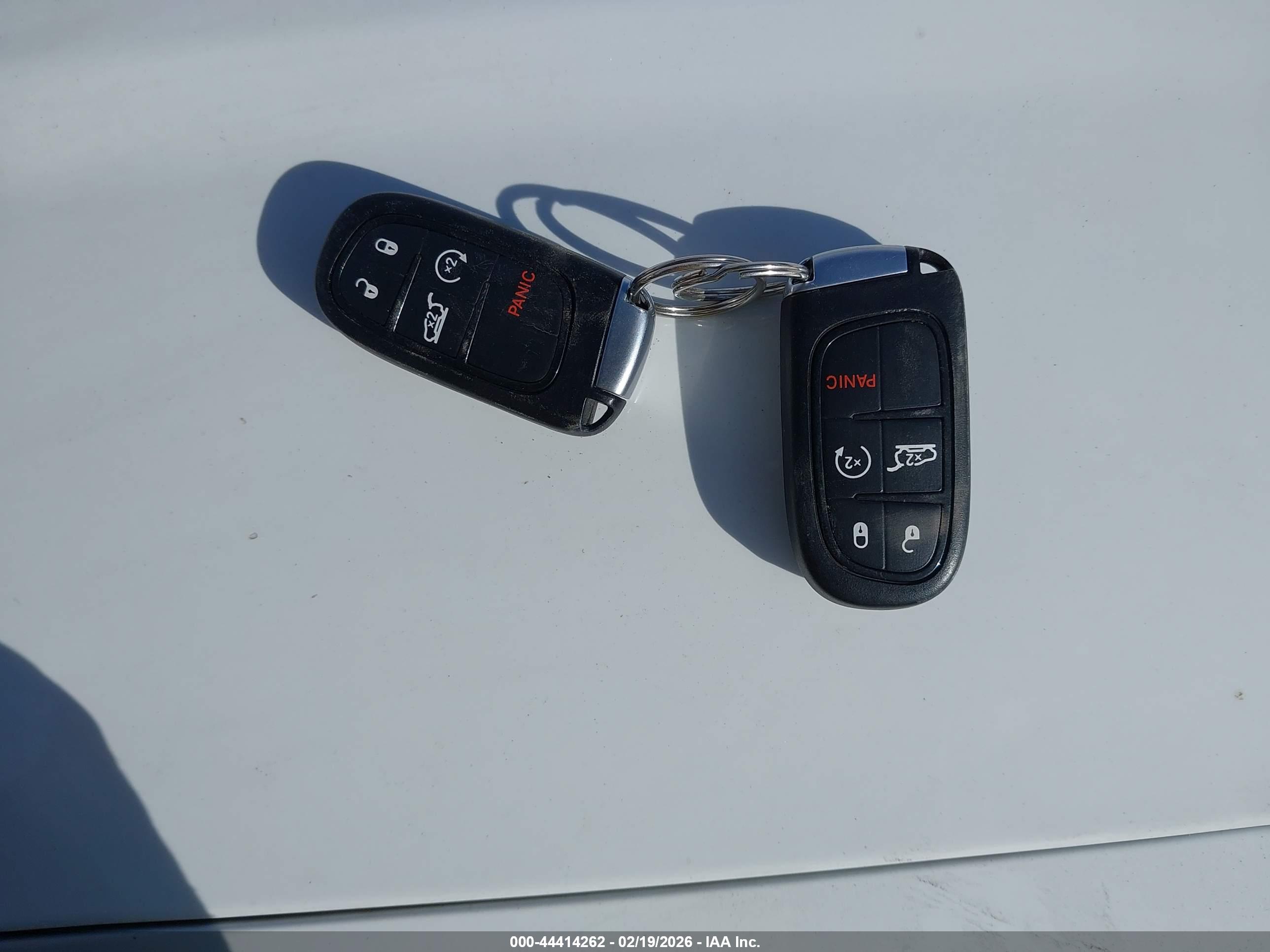 JEEP CHEROKEE image 11