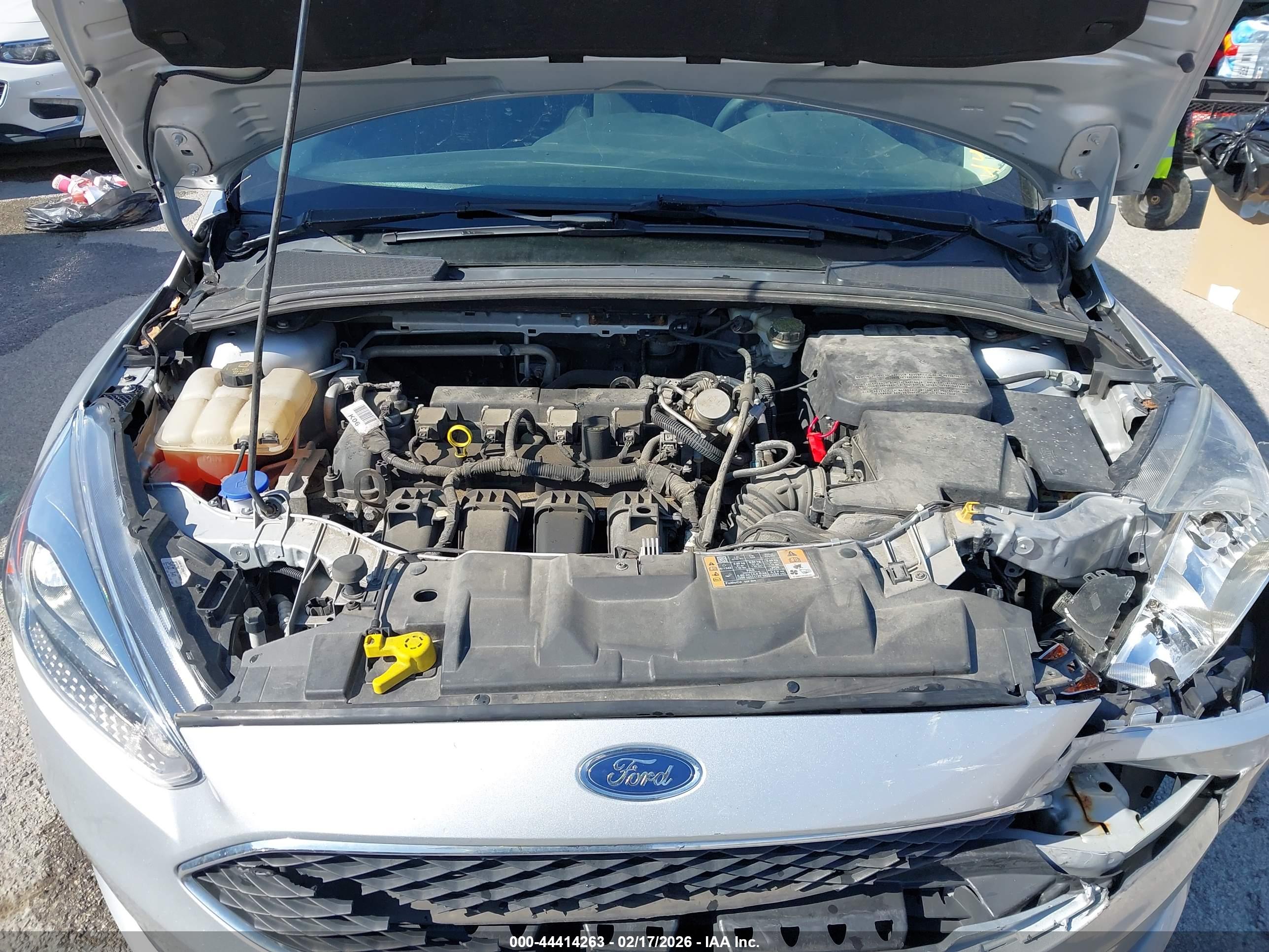 FORD FOCUS image 10