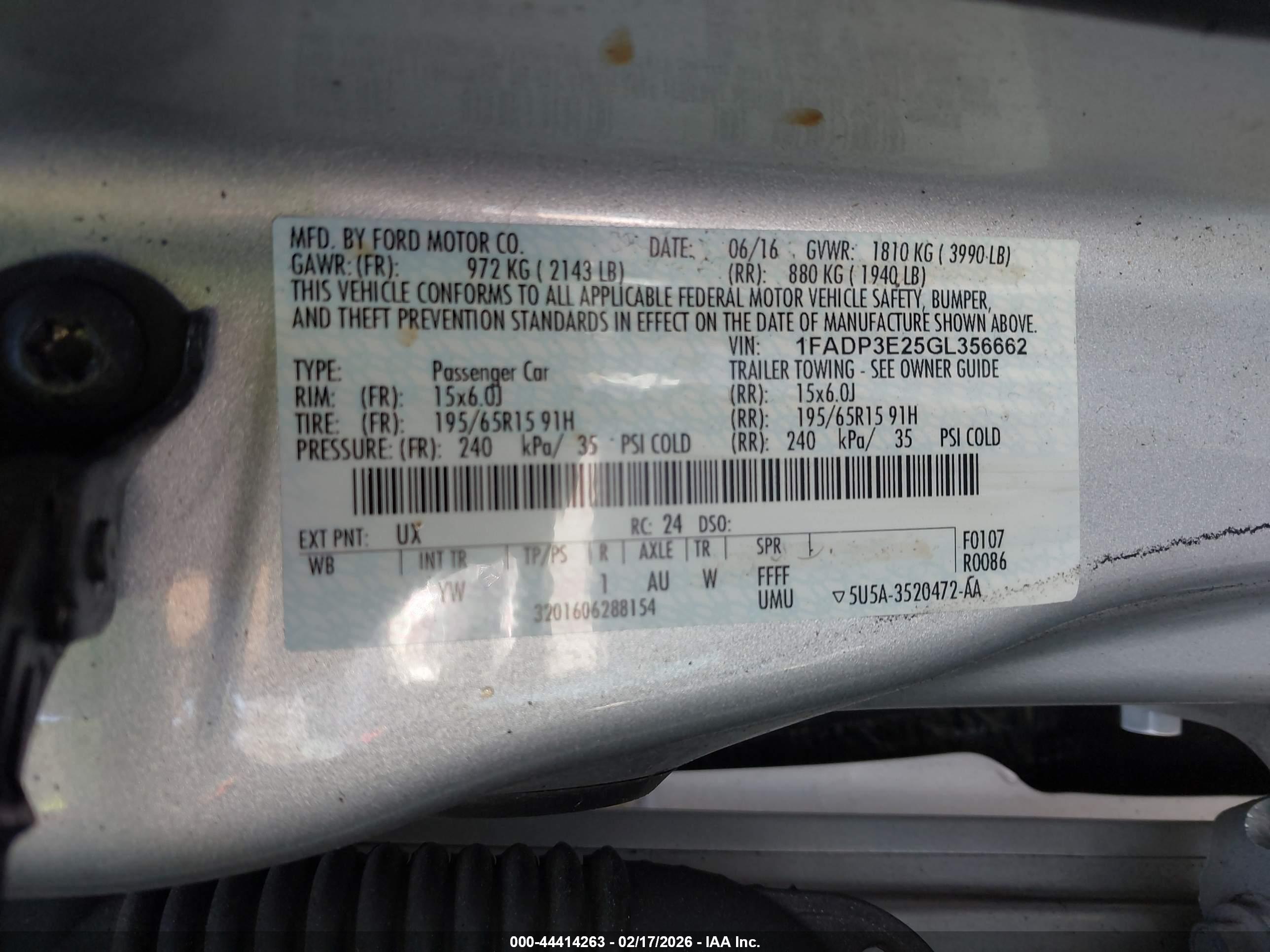 FORD FOCUS image 9