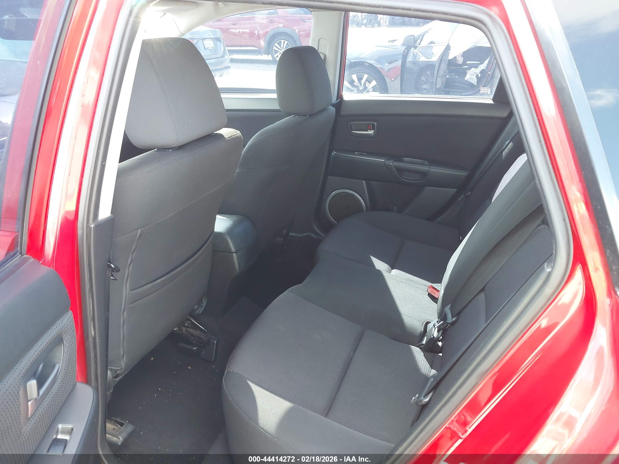 MAZDA MAZDA3 image 8