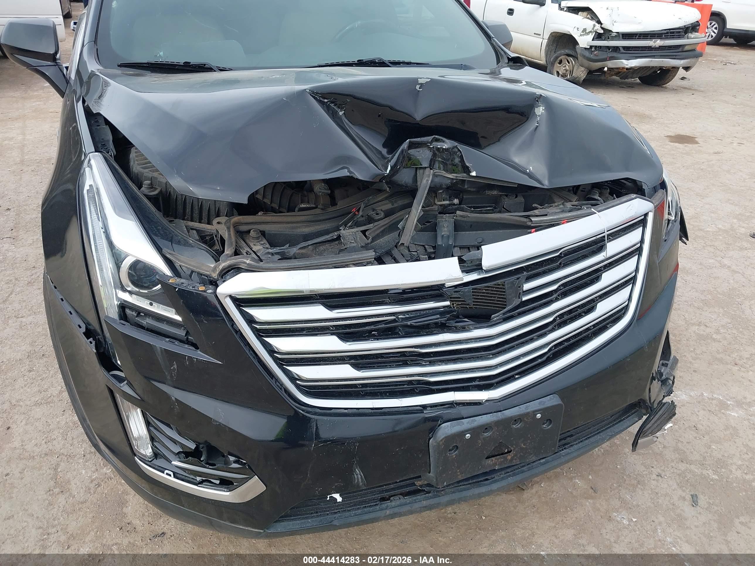 CADILLAC XT5 image 6