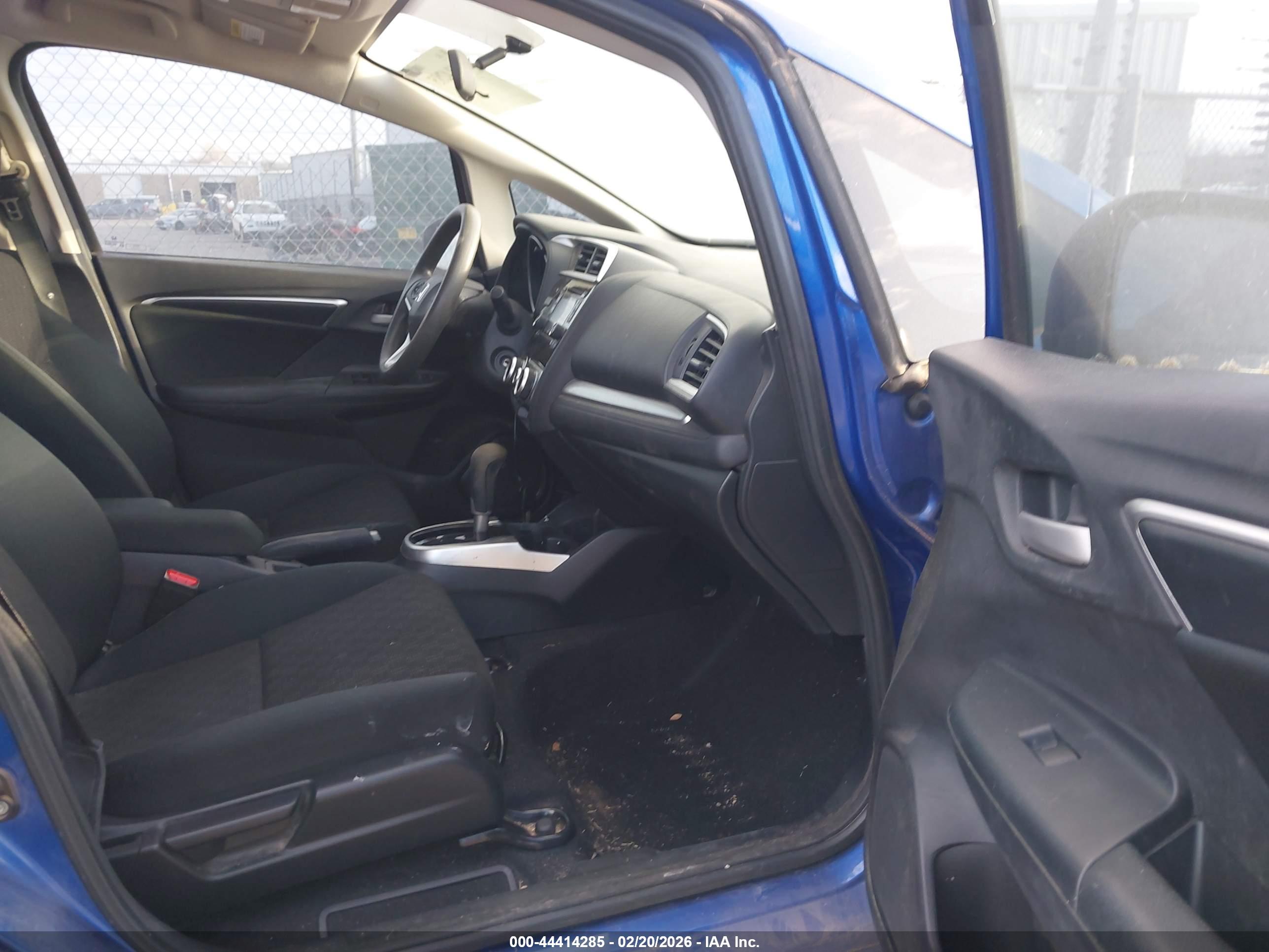 HONDA FIT image 5