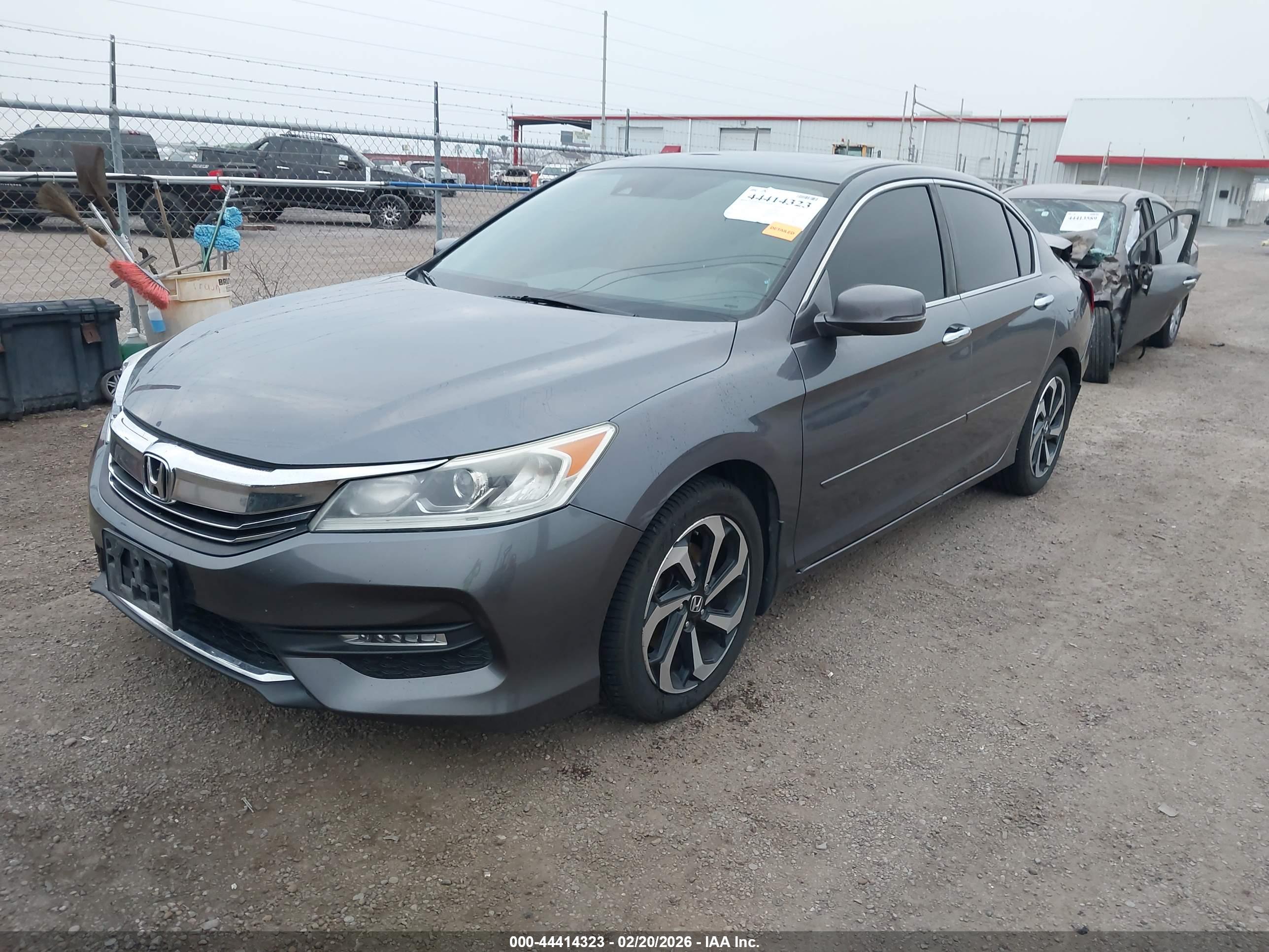 HONDA ACCORD image 2