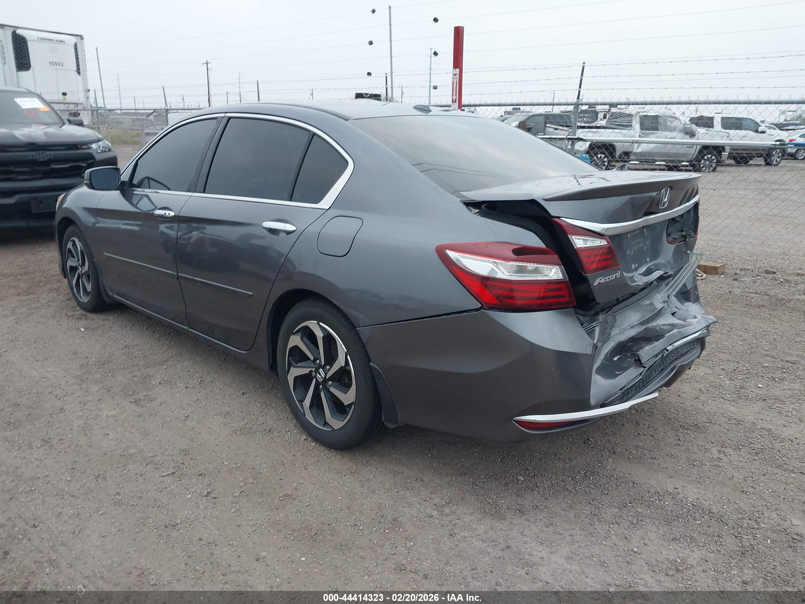 HONDA ACCORD image 3
