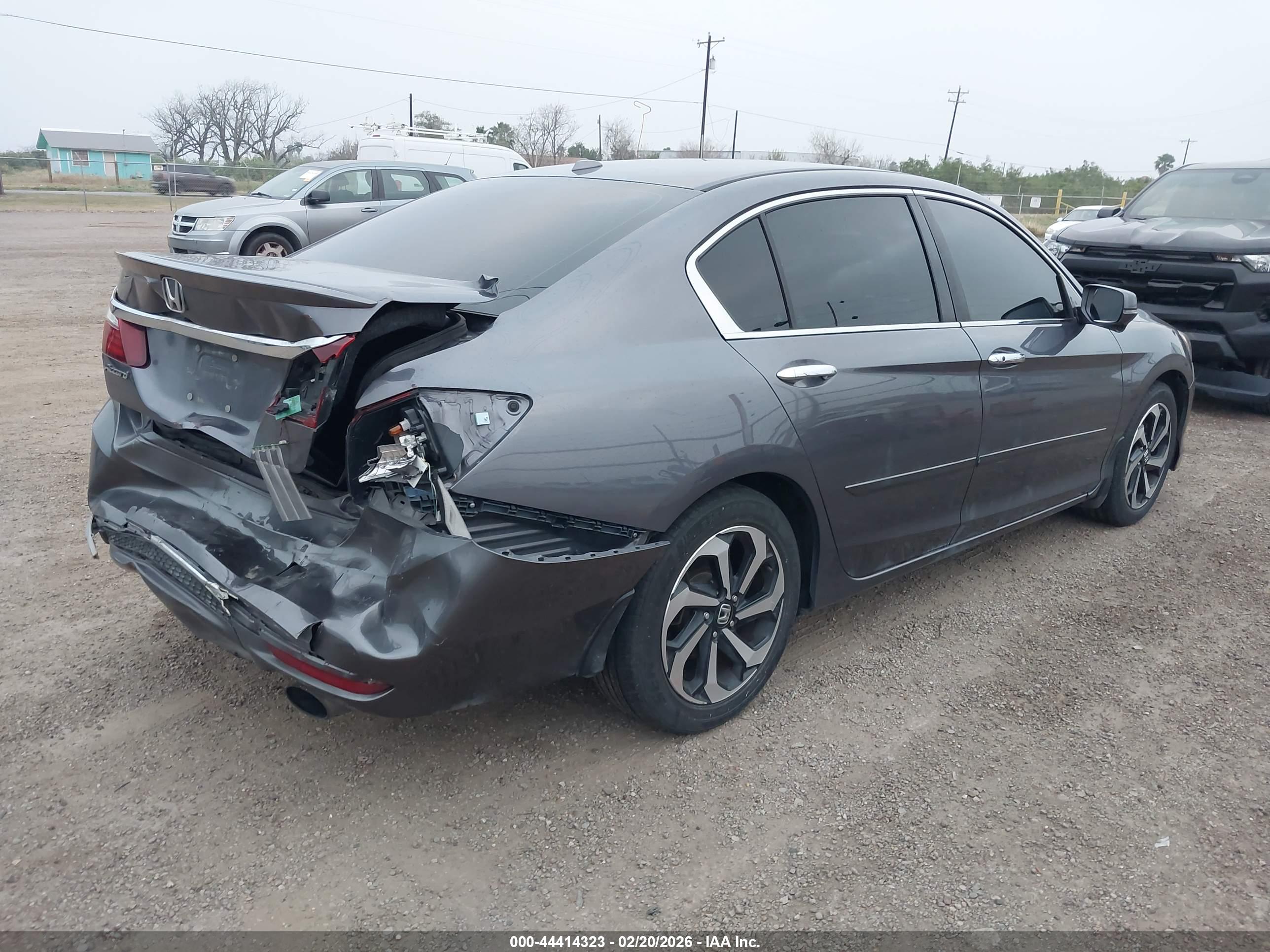 HONDA ACCORD image 4