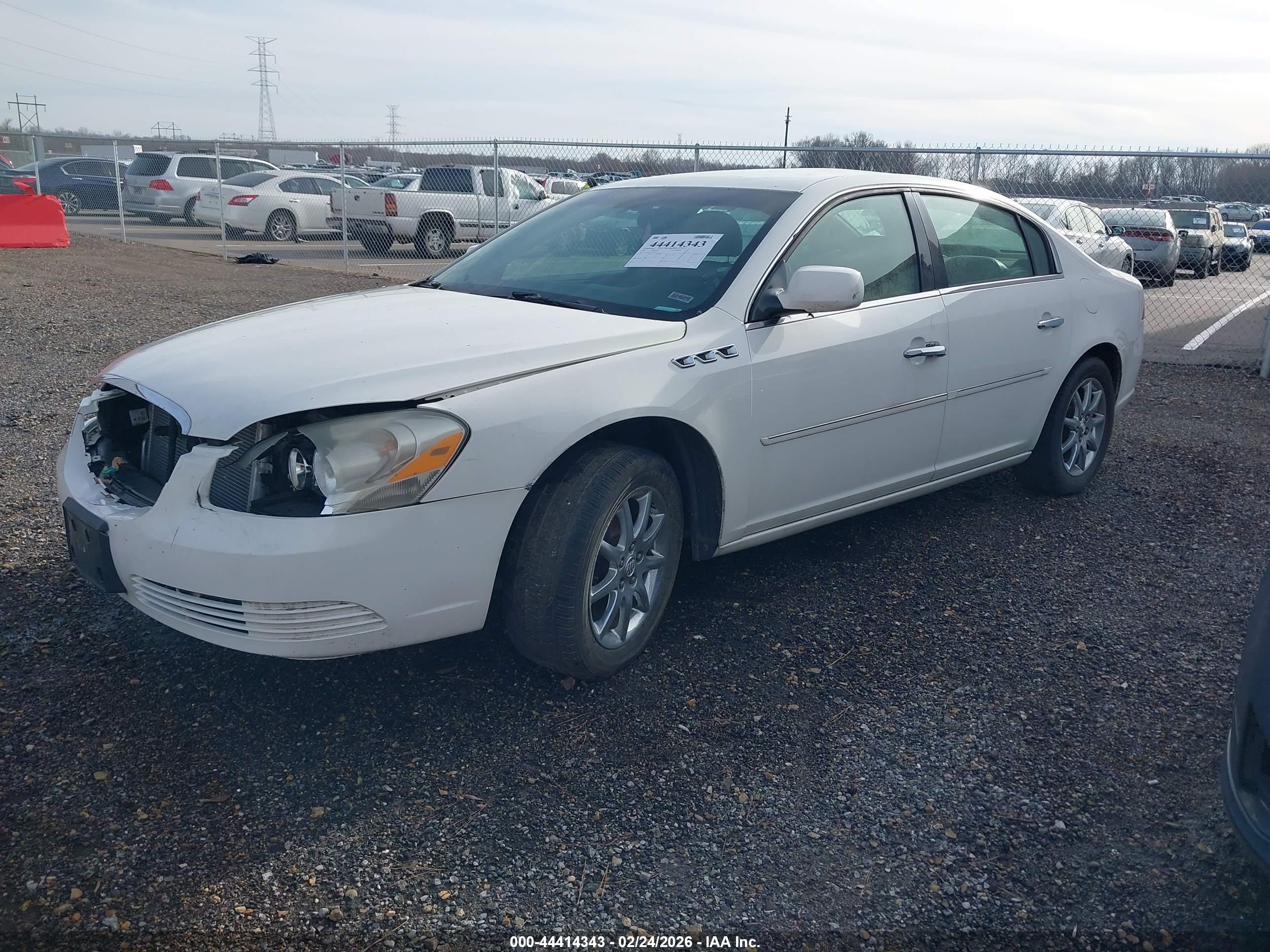 BUICK LUCERNE image 2