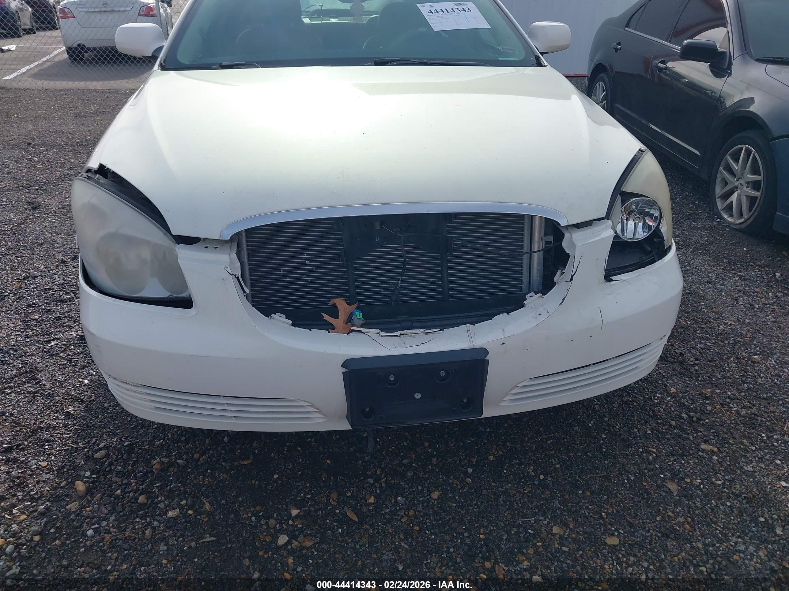 BUICK LUCERNE image 6