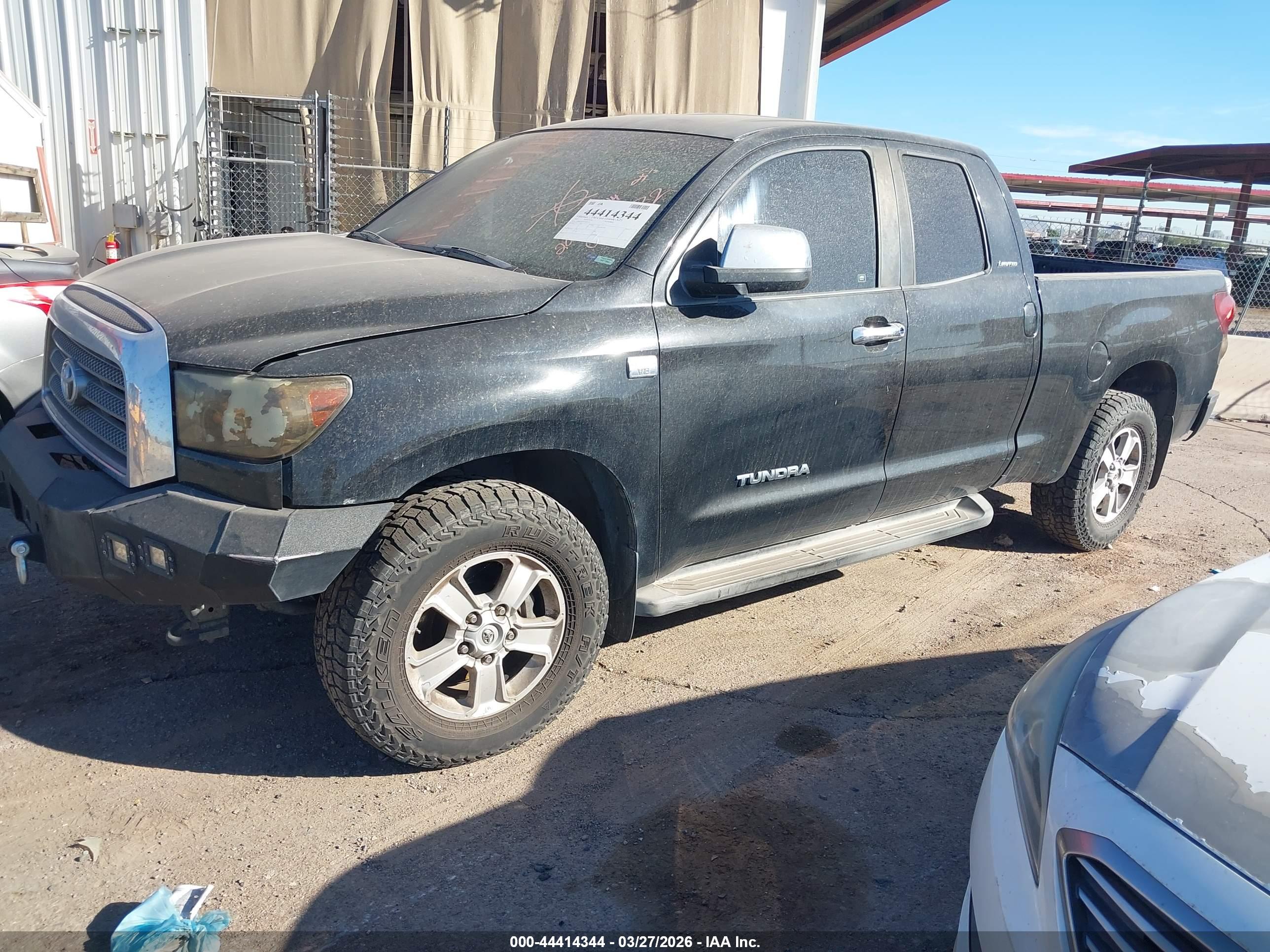 TOYOTA TUNDRA image 2