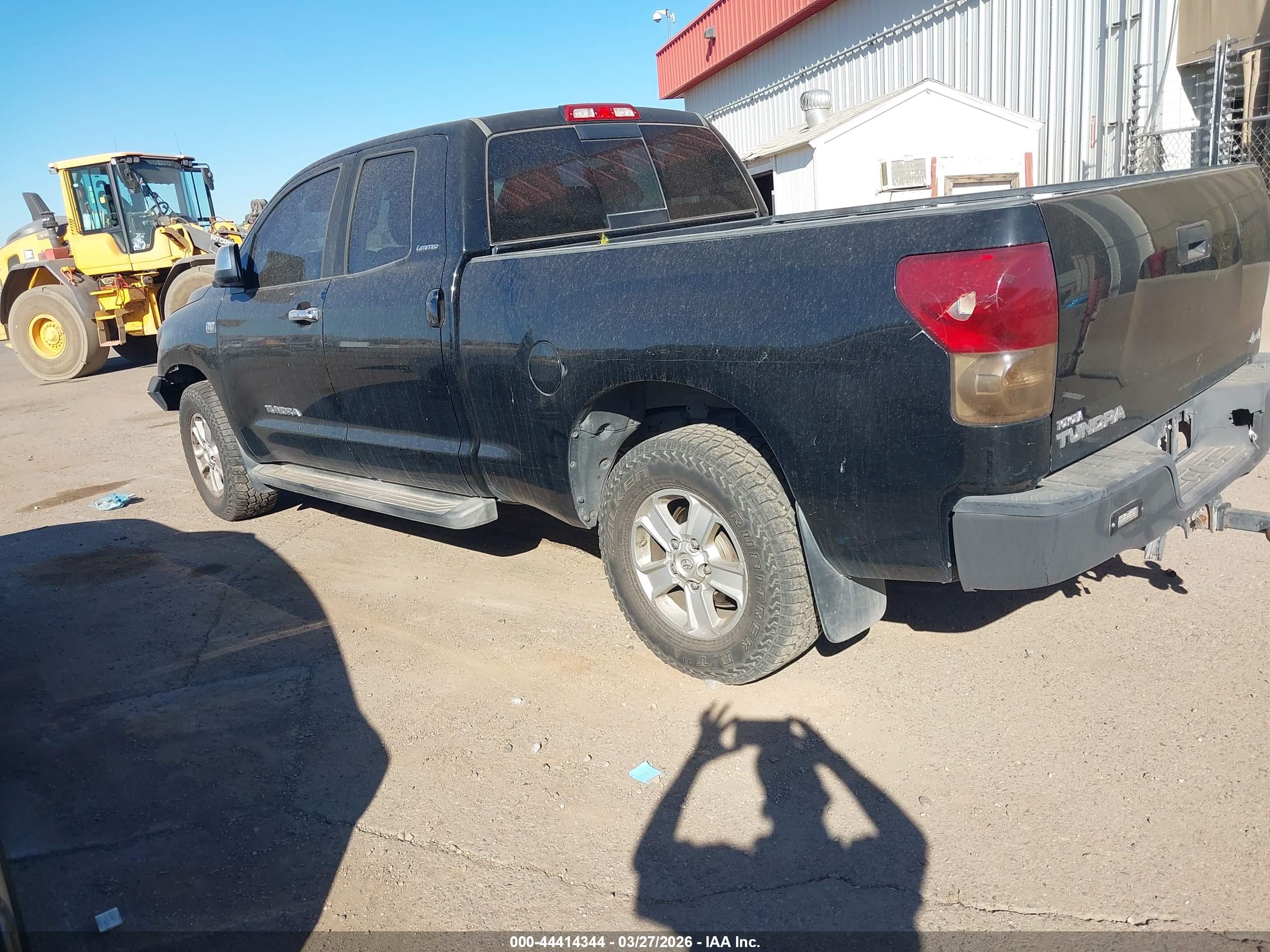 TOYOTA TUNDRA image 3