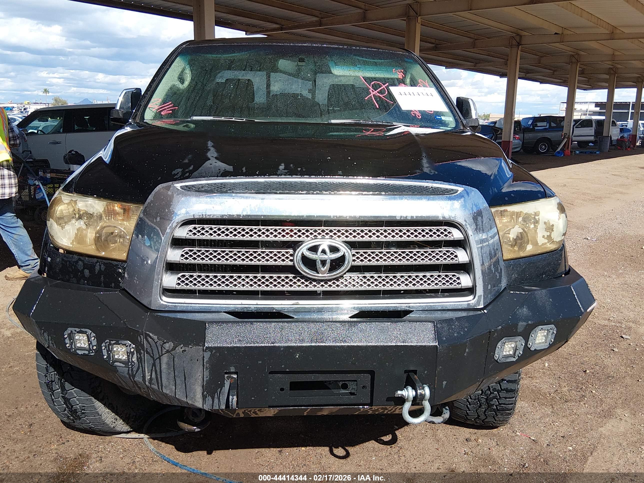 TOYOTA TUNDRA image 6