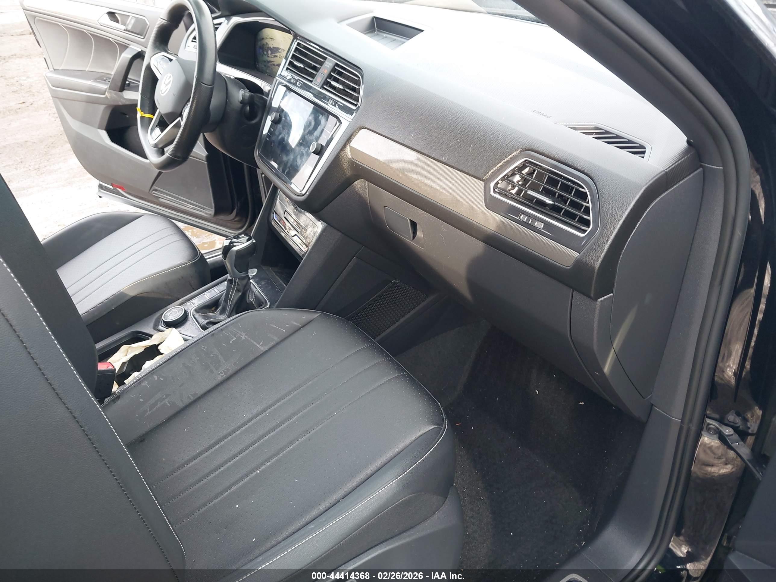 VOLKSWAGEN TIGUAN image 5