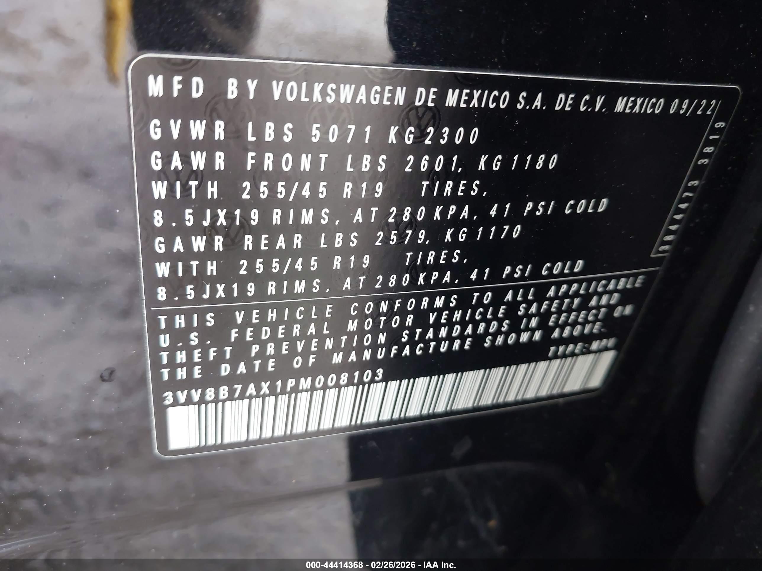 VOLKSWAGEN TIGUAN image 9