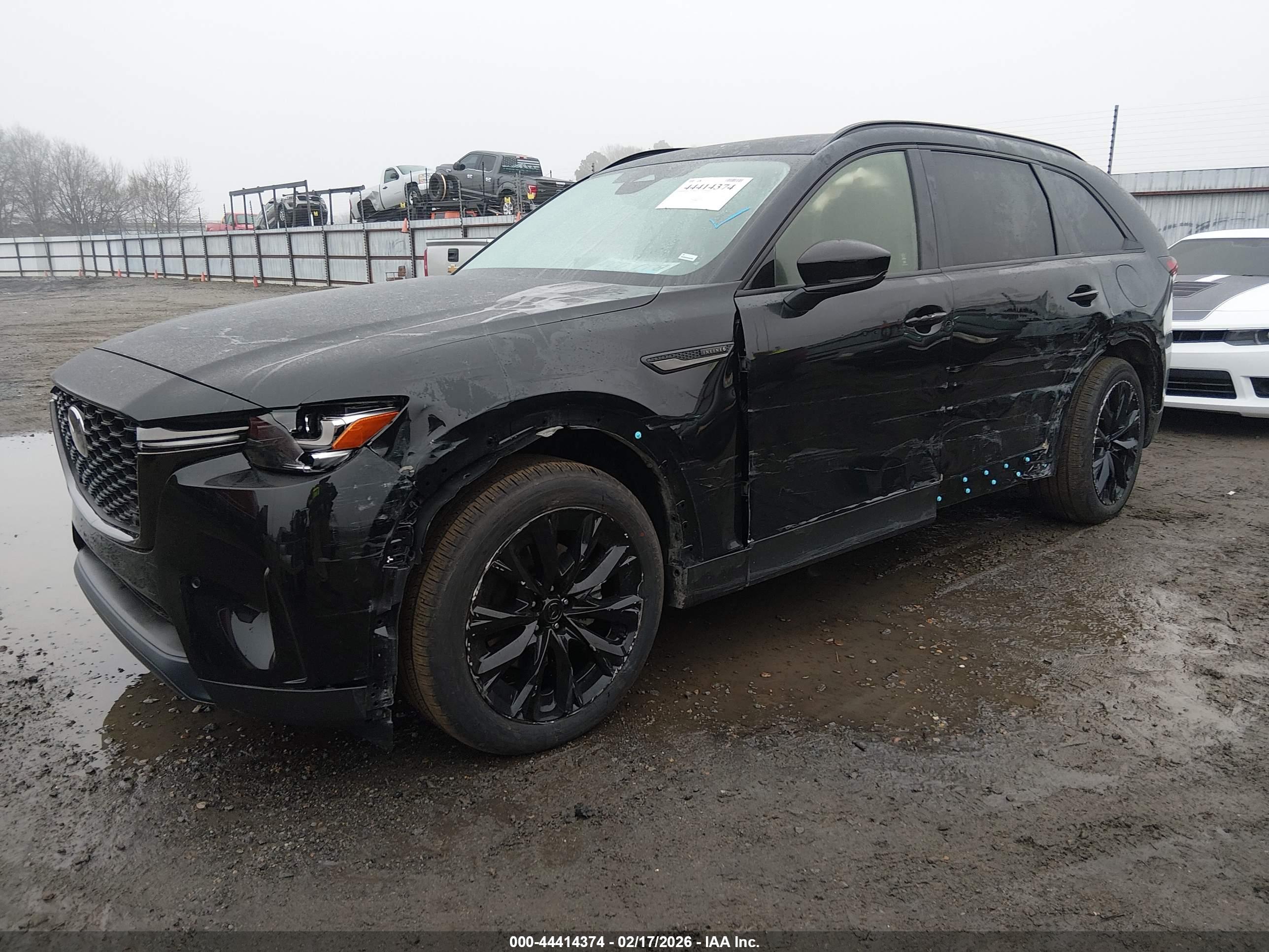 MAZDA CX-90 image 2