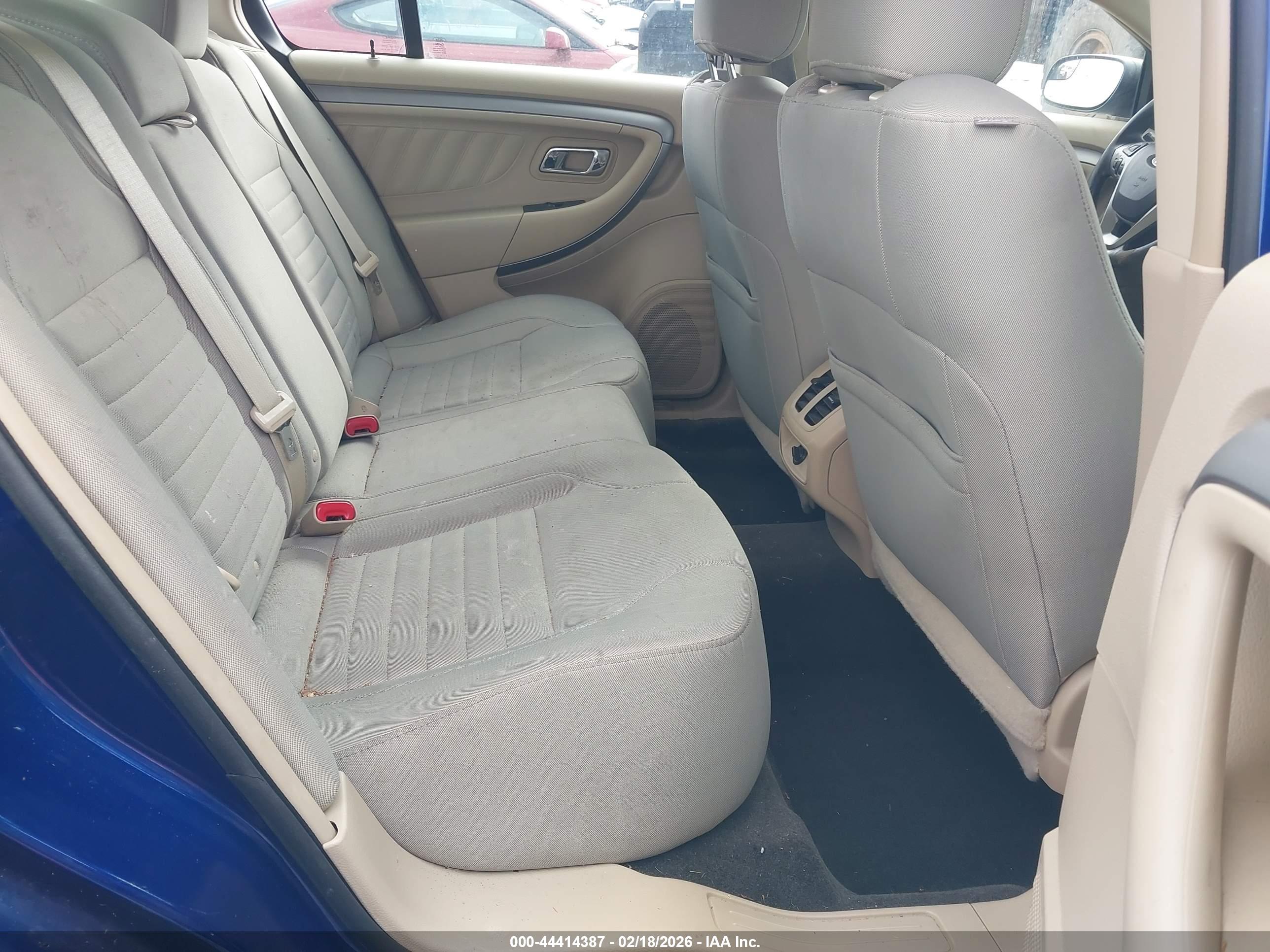 FORD TAURUS image 8