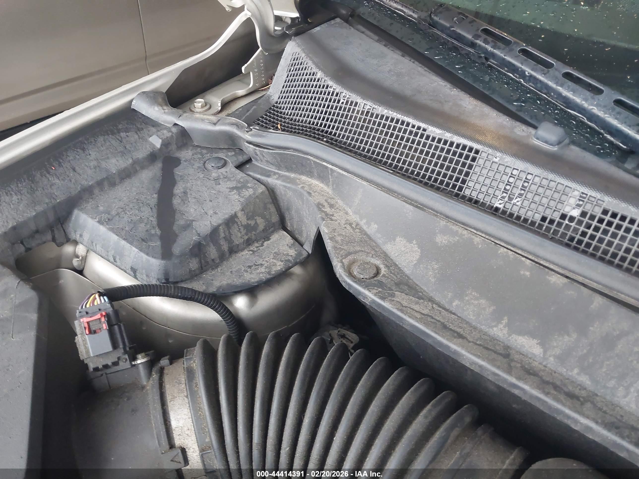 CHEVROLET EQUINOX image 6