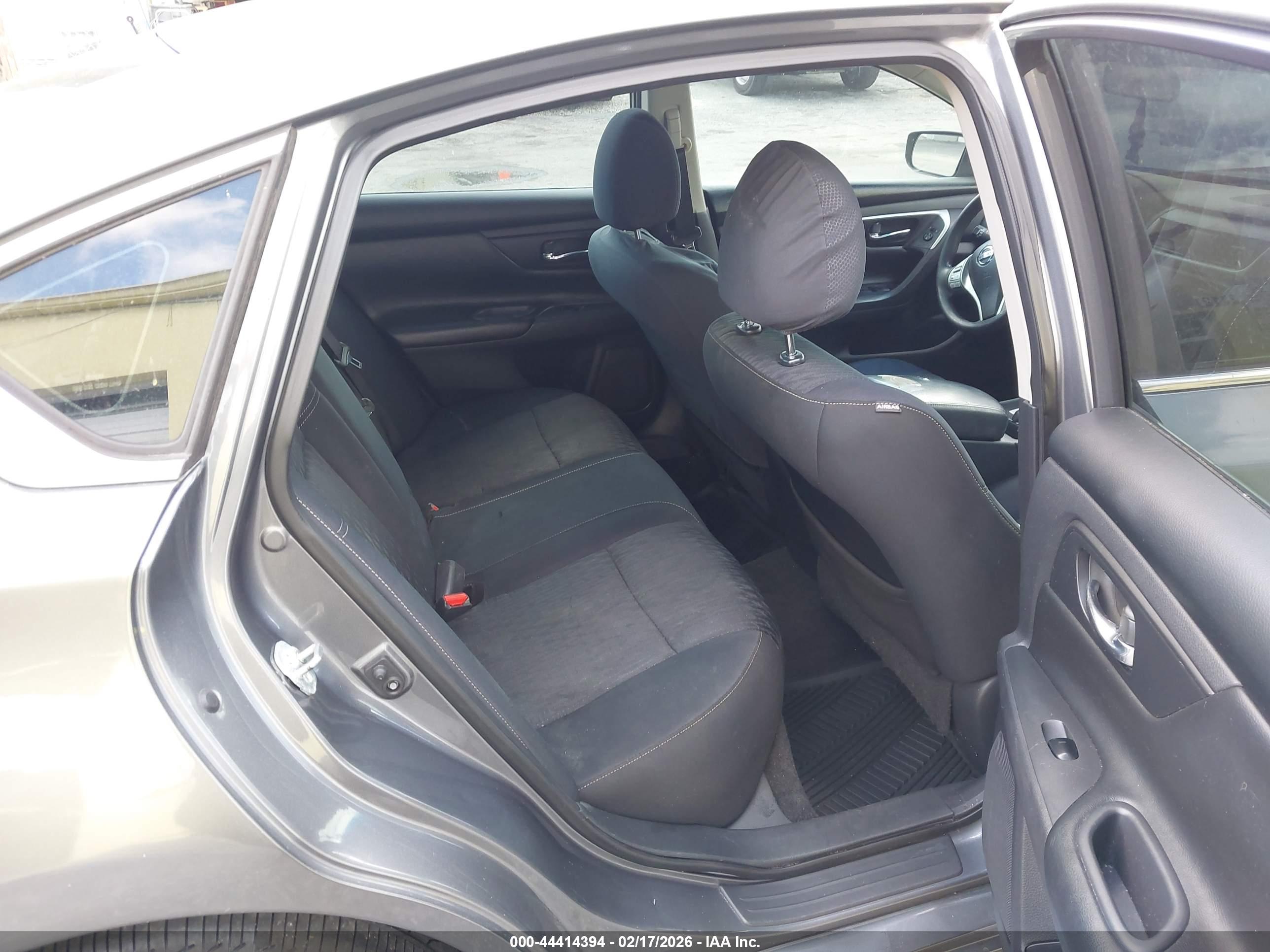NISSAN ALTIMA image 8