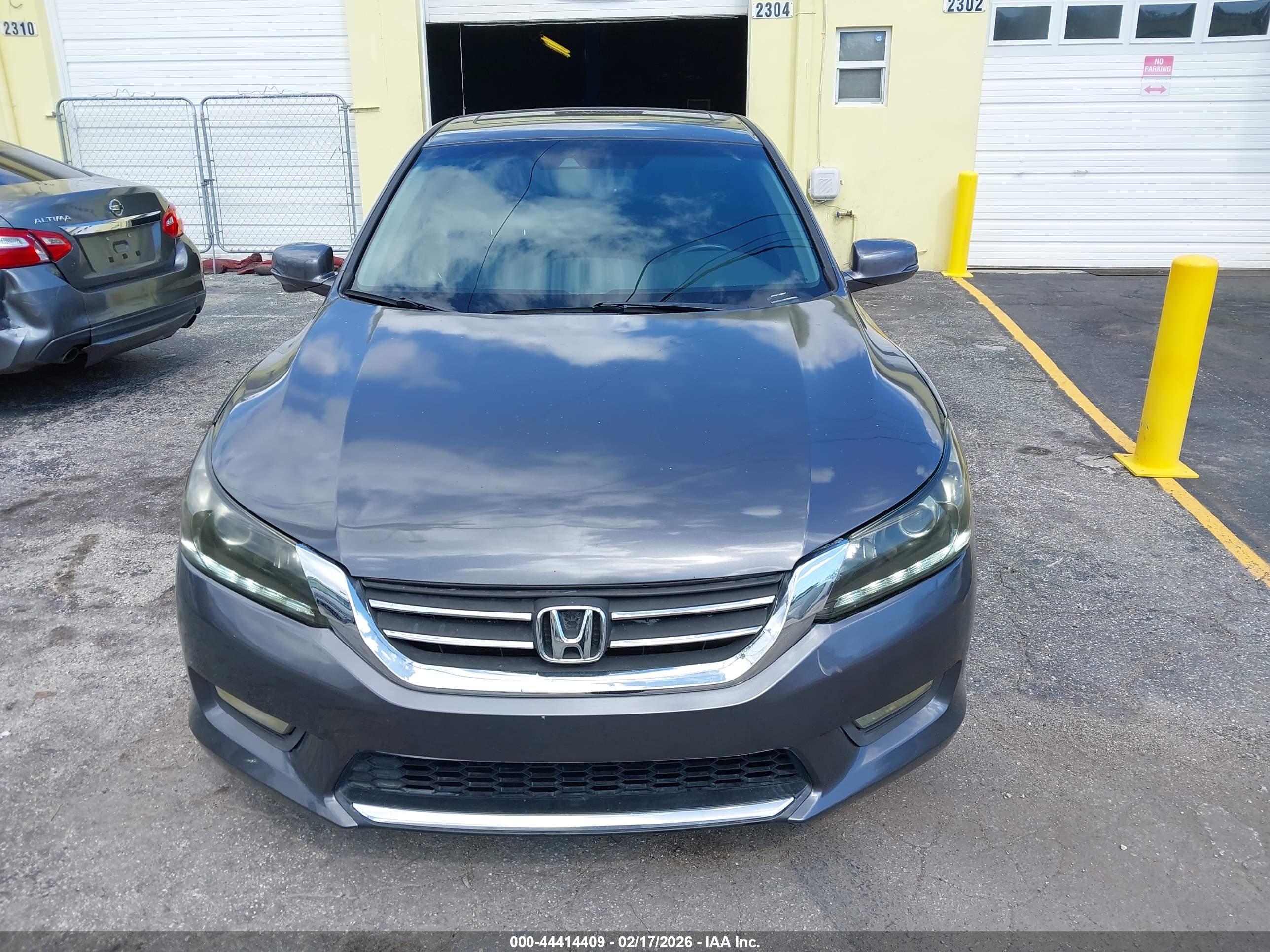 HONDA ACCORD image 6