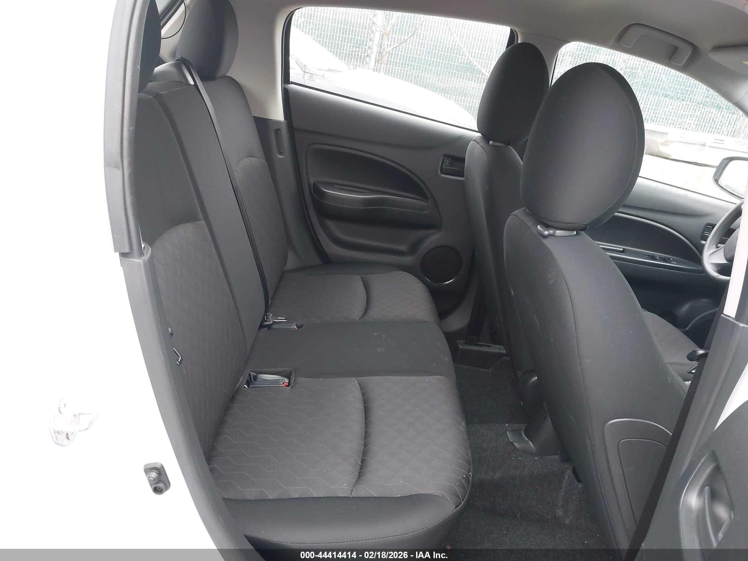 MITSUBISHI MIRAGE image 8