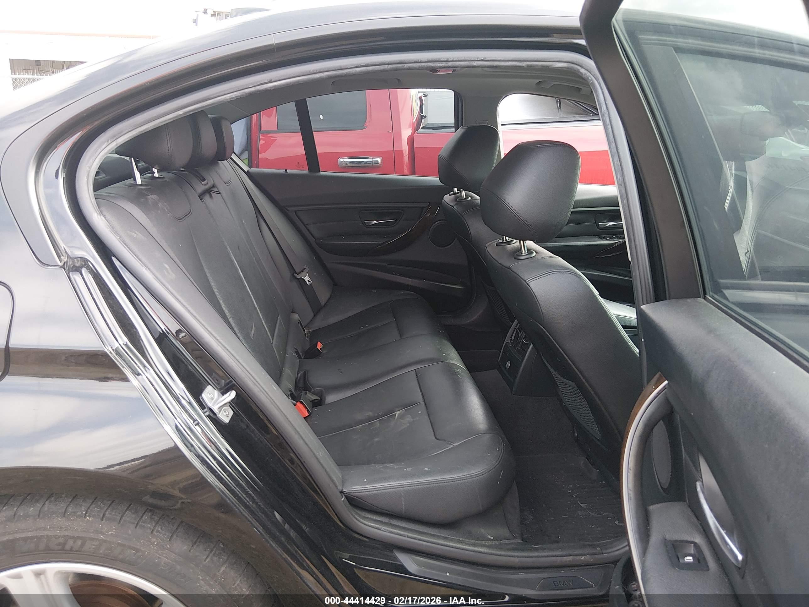 BMW 328I image 8