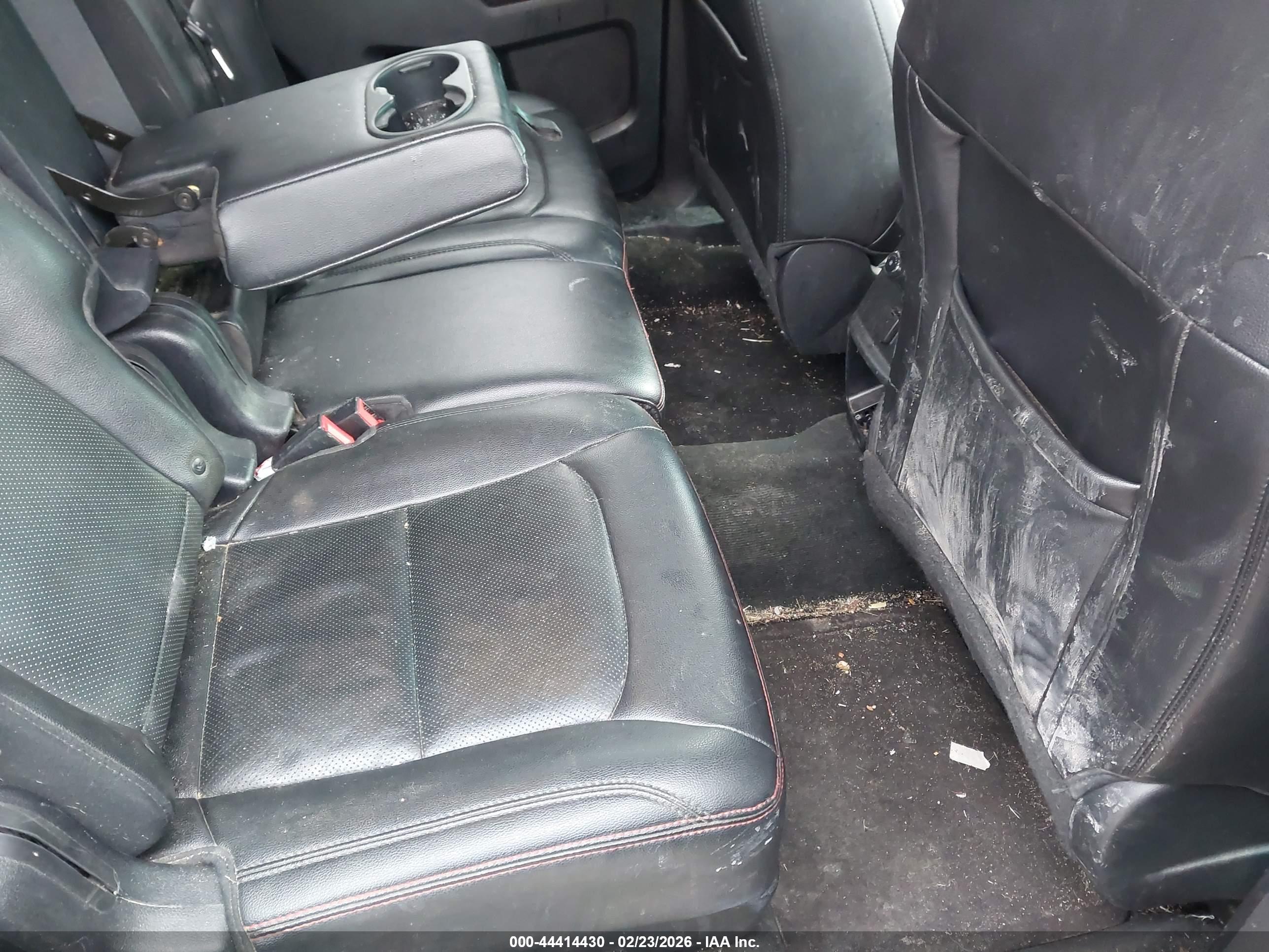 FORD EXPLORER image 8