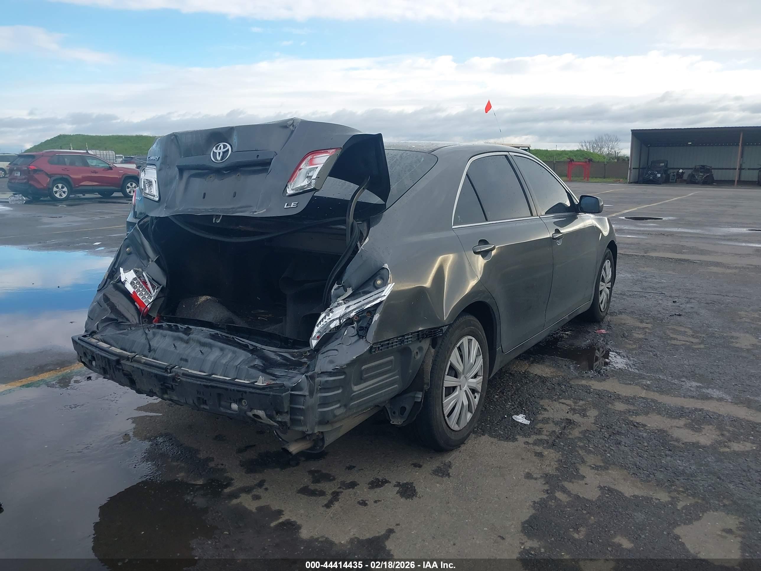 TOYOTA CAMRY image 4