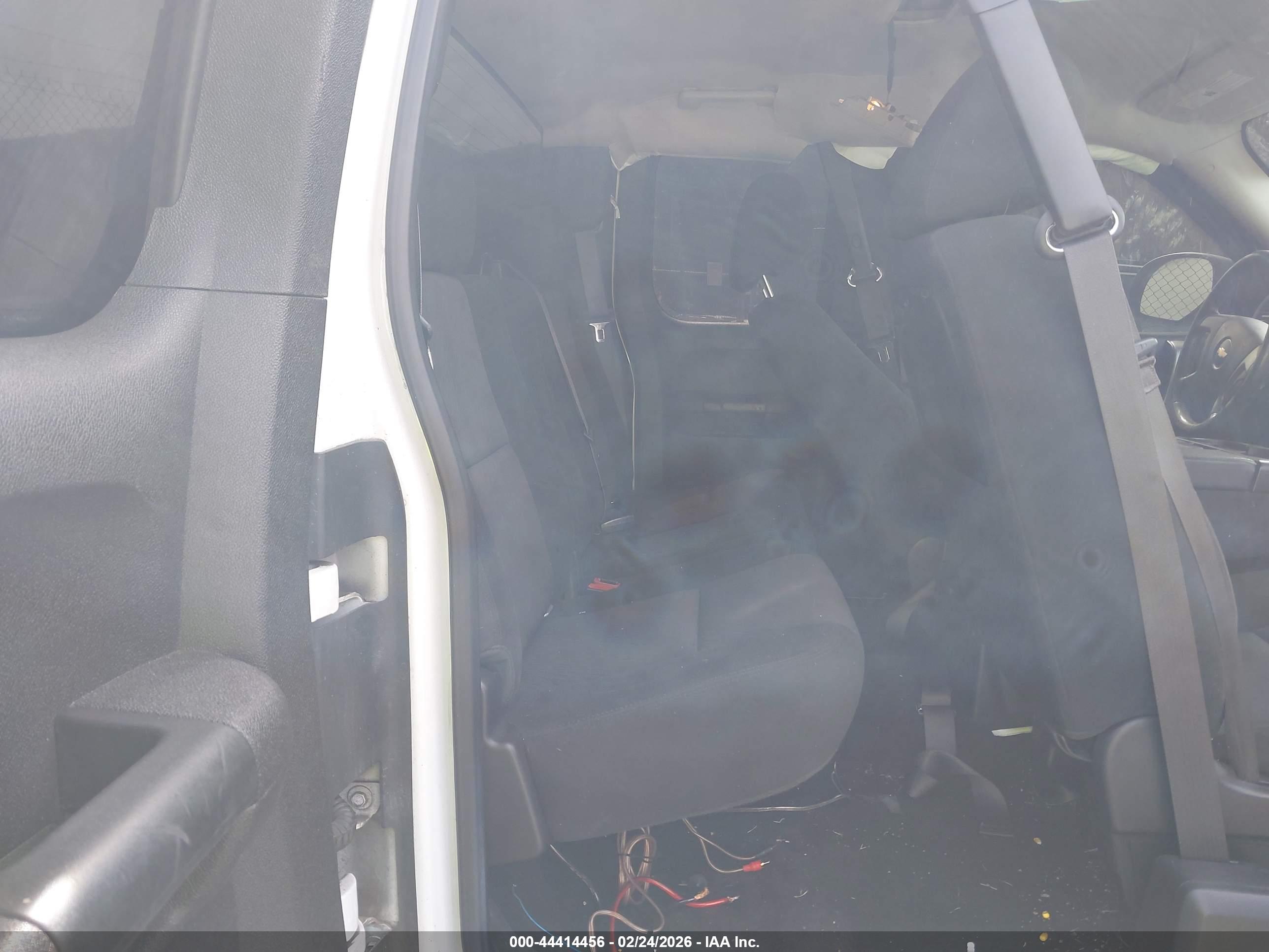CHEVROLET SILVERADO image 8