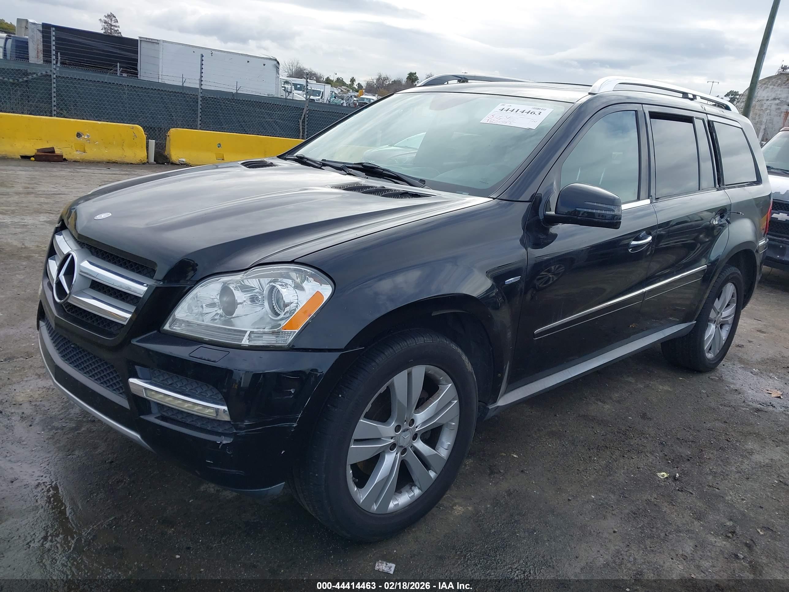 MERCEDES-BENZ GL image 2