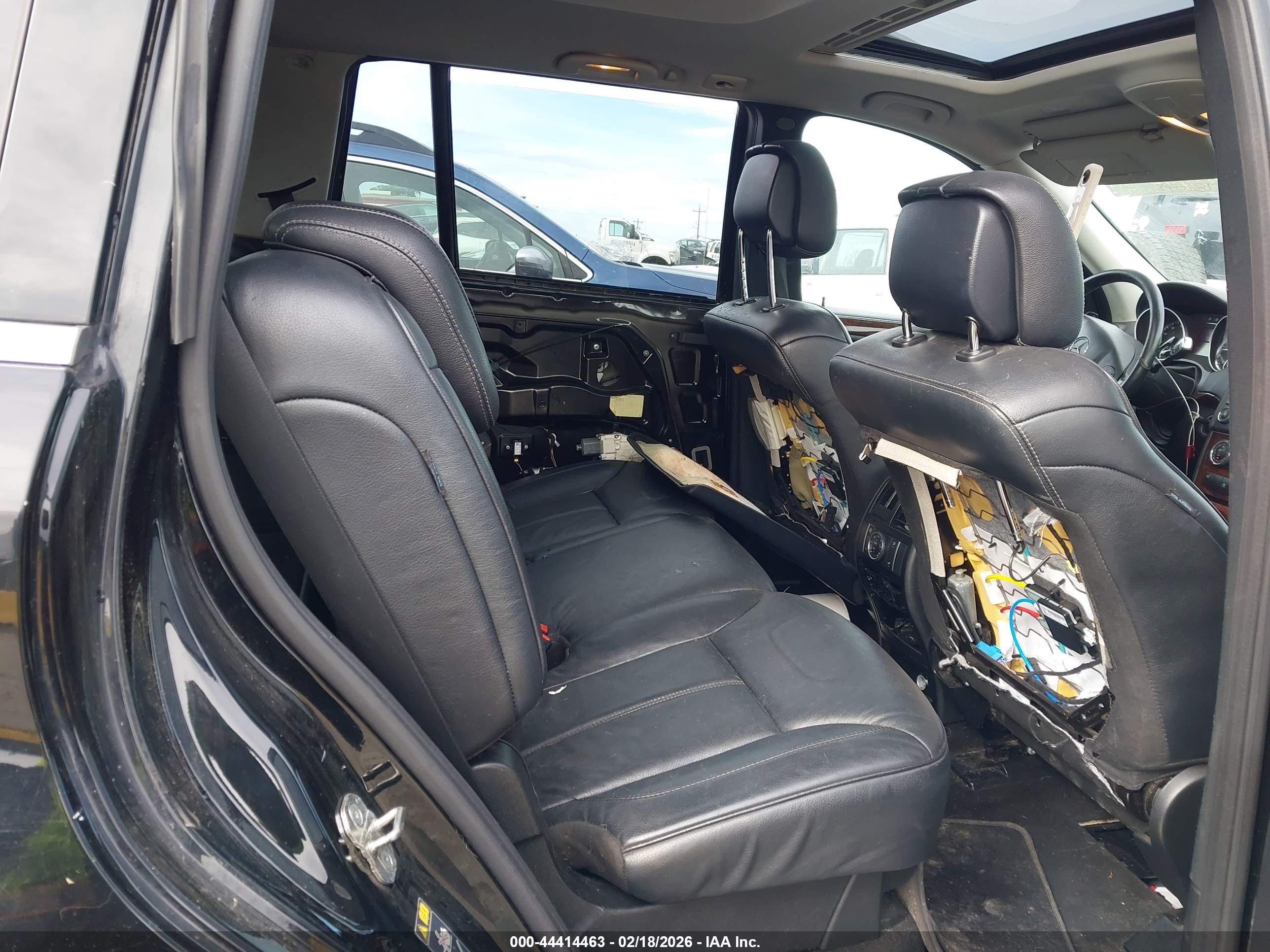 MERCEDES-BENZ GL image 8