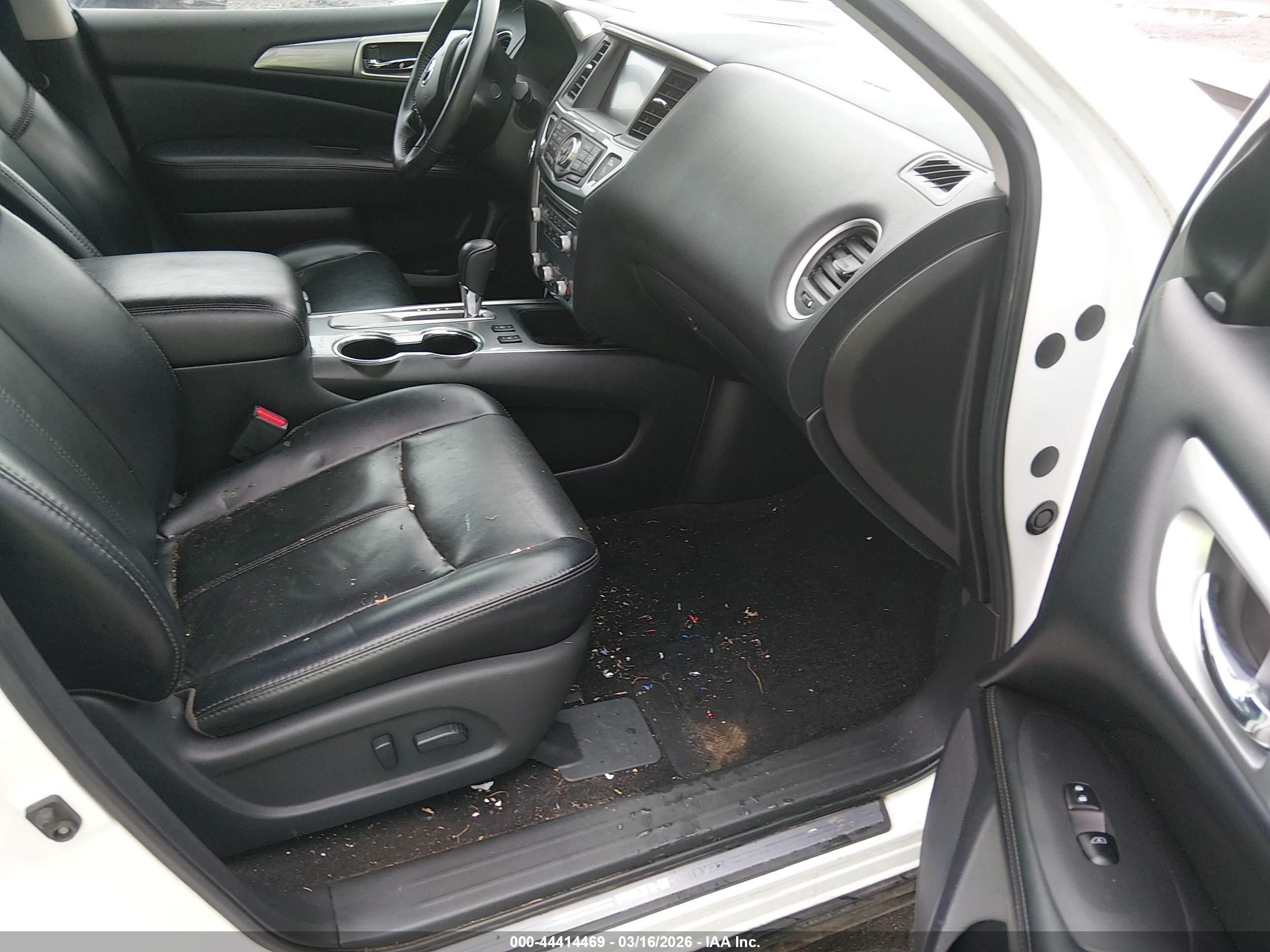 NISSAN PATHFINDER image 5