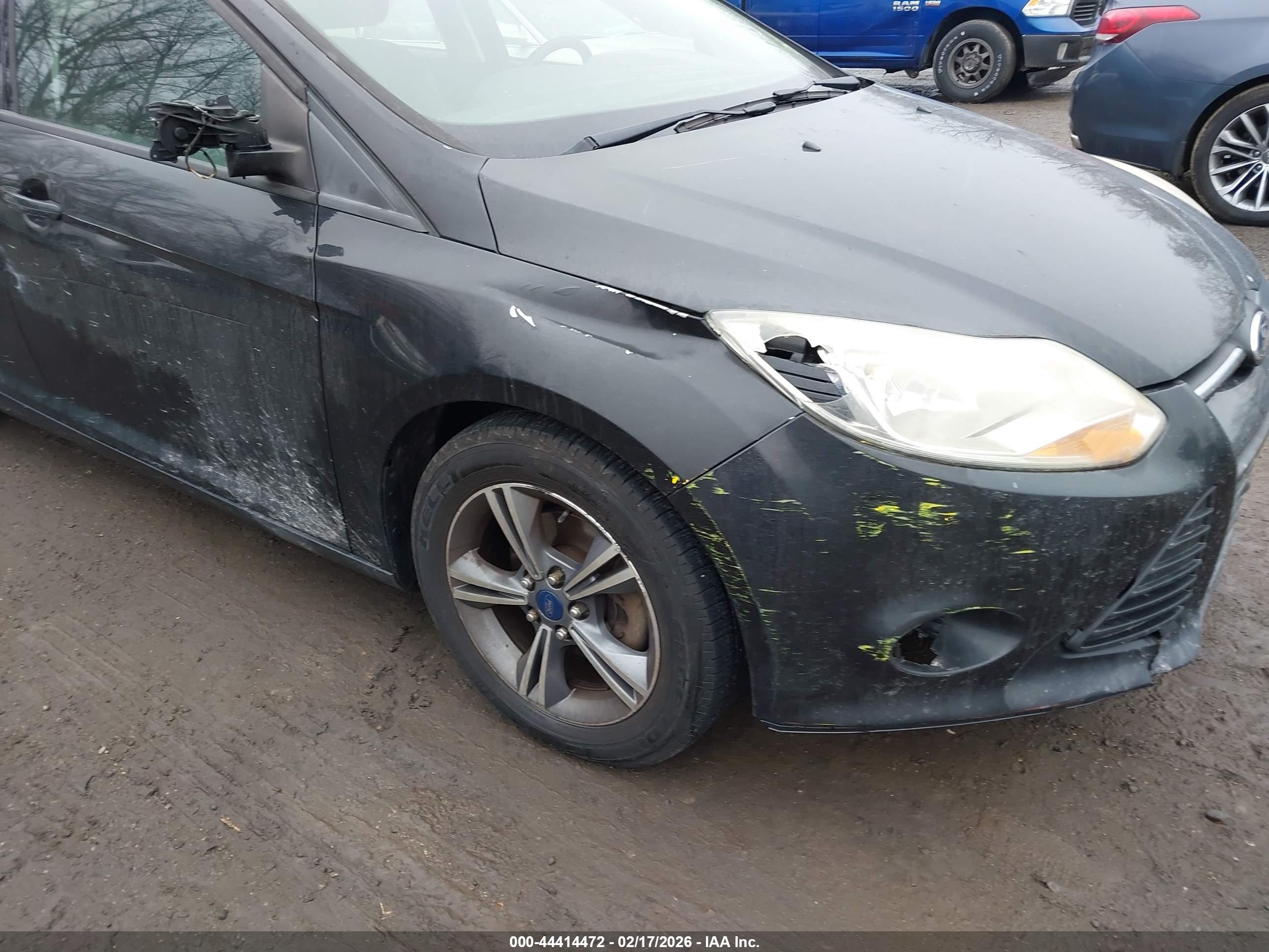 FORD FOCUS image 6