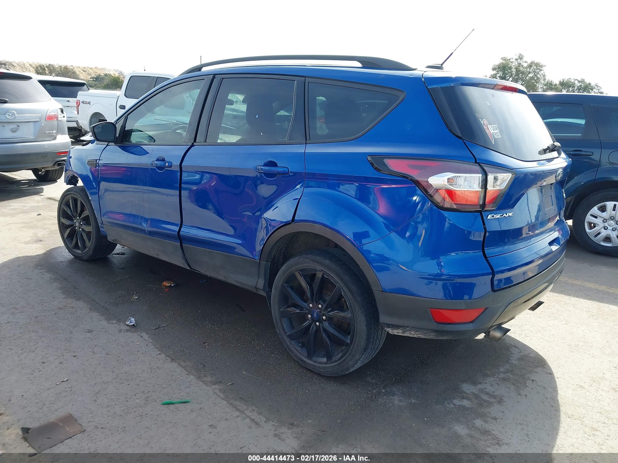 FORD ESCAPE image 3