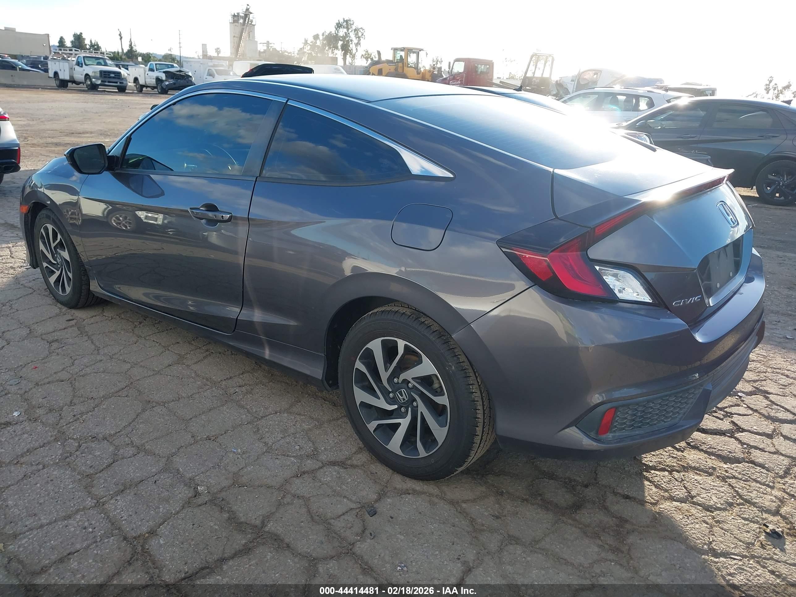HONDA CIVIC image 3