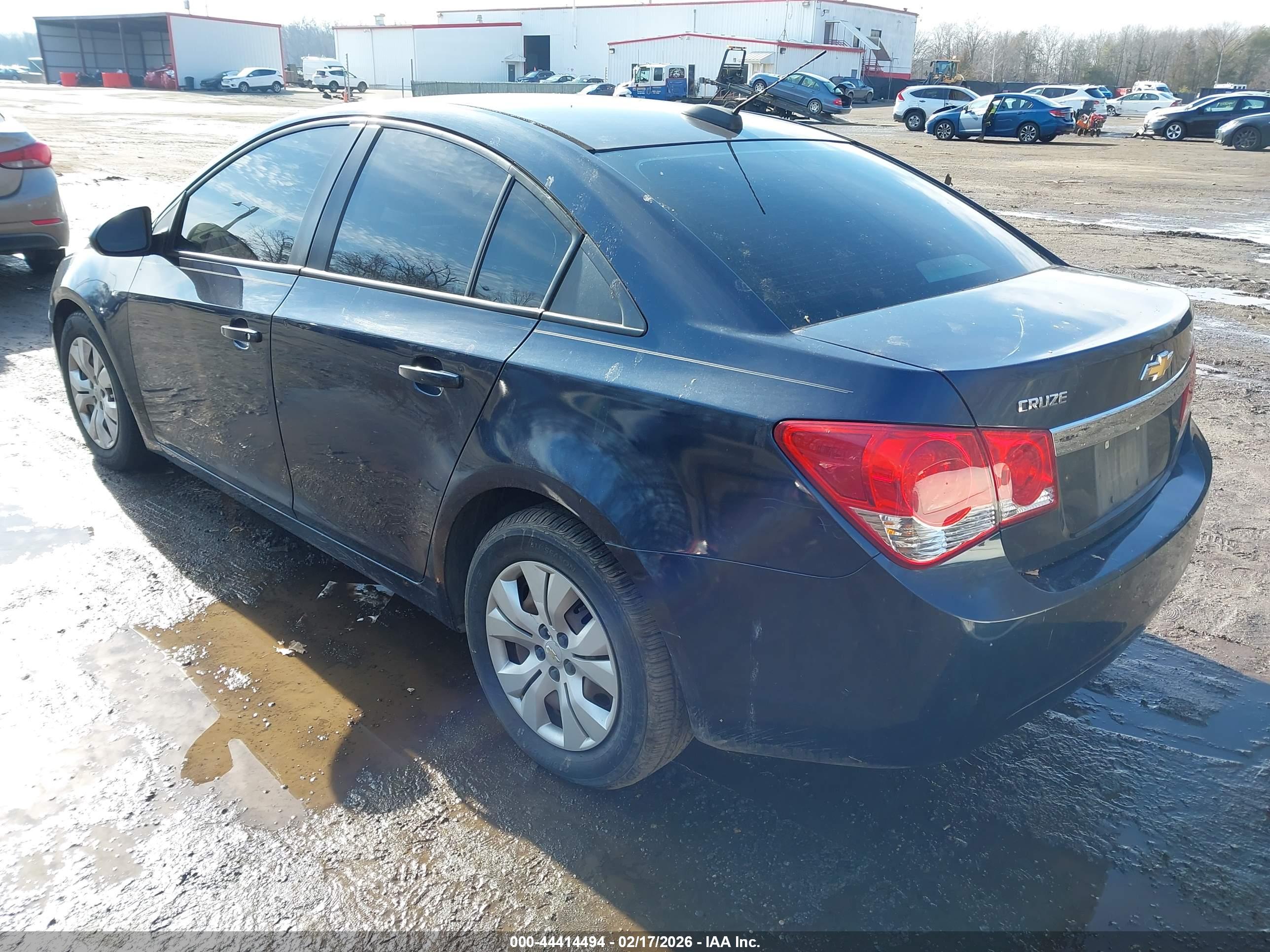 CHEVROLET CRUZE image 3