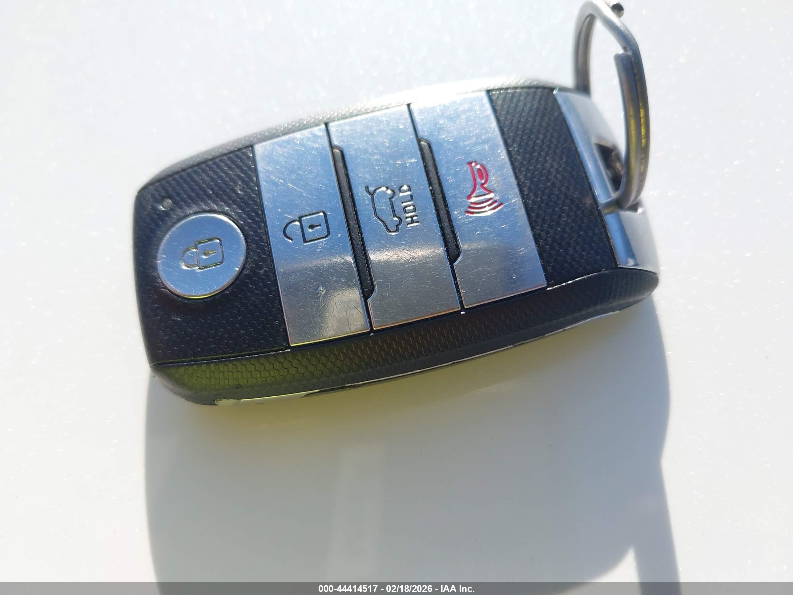 KIA SORENTO image 11