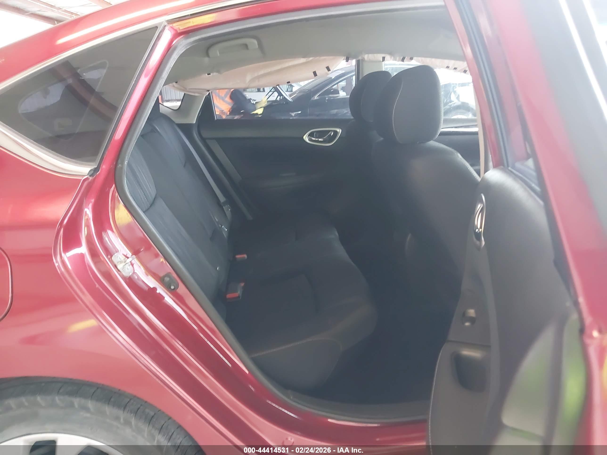 NISSAN SENTRA image 8