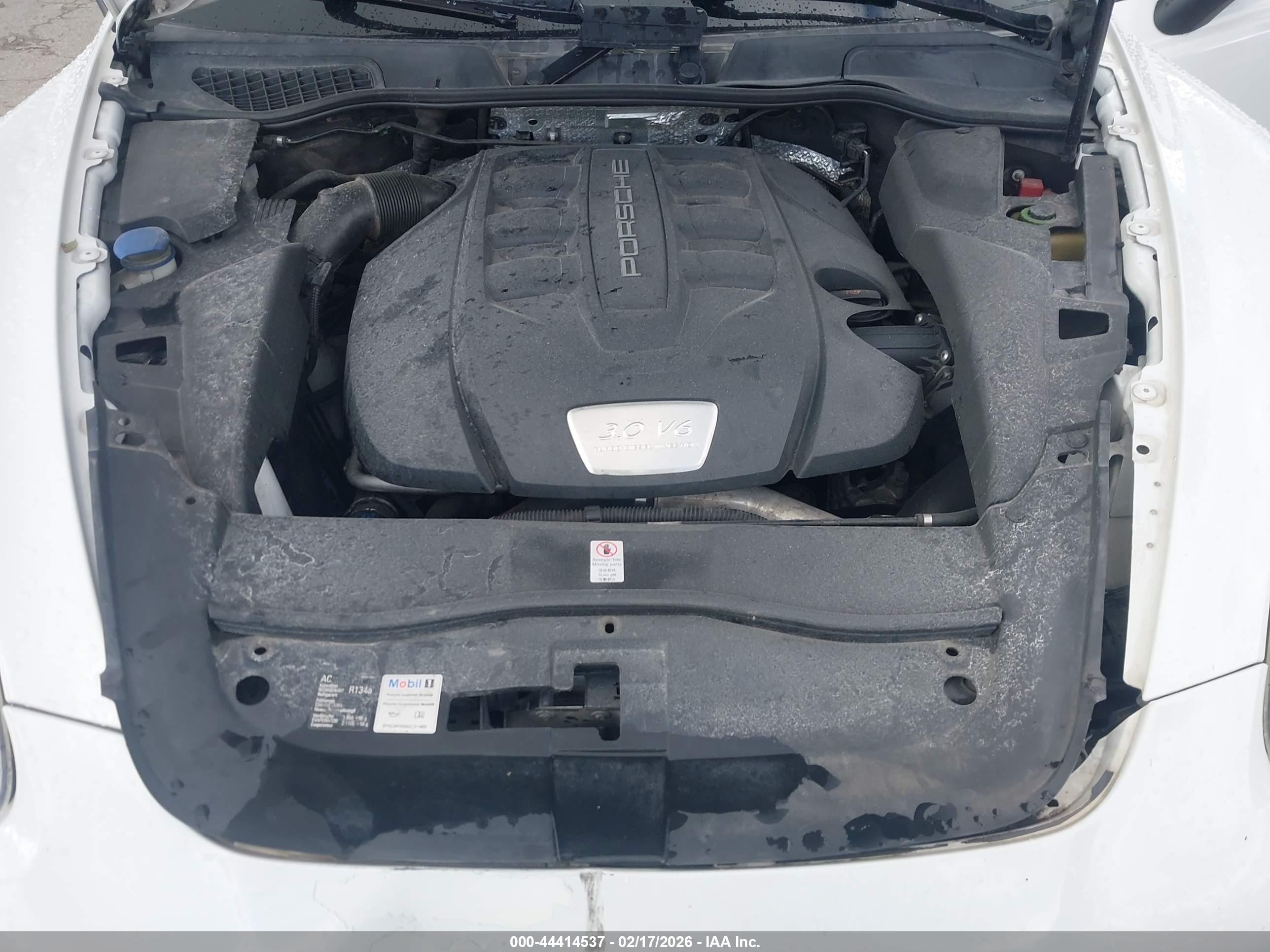 PORSCHE CAYENNE image 10