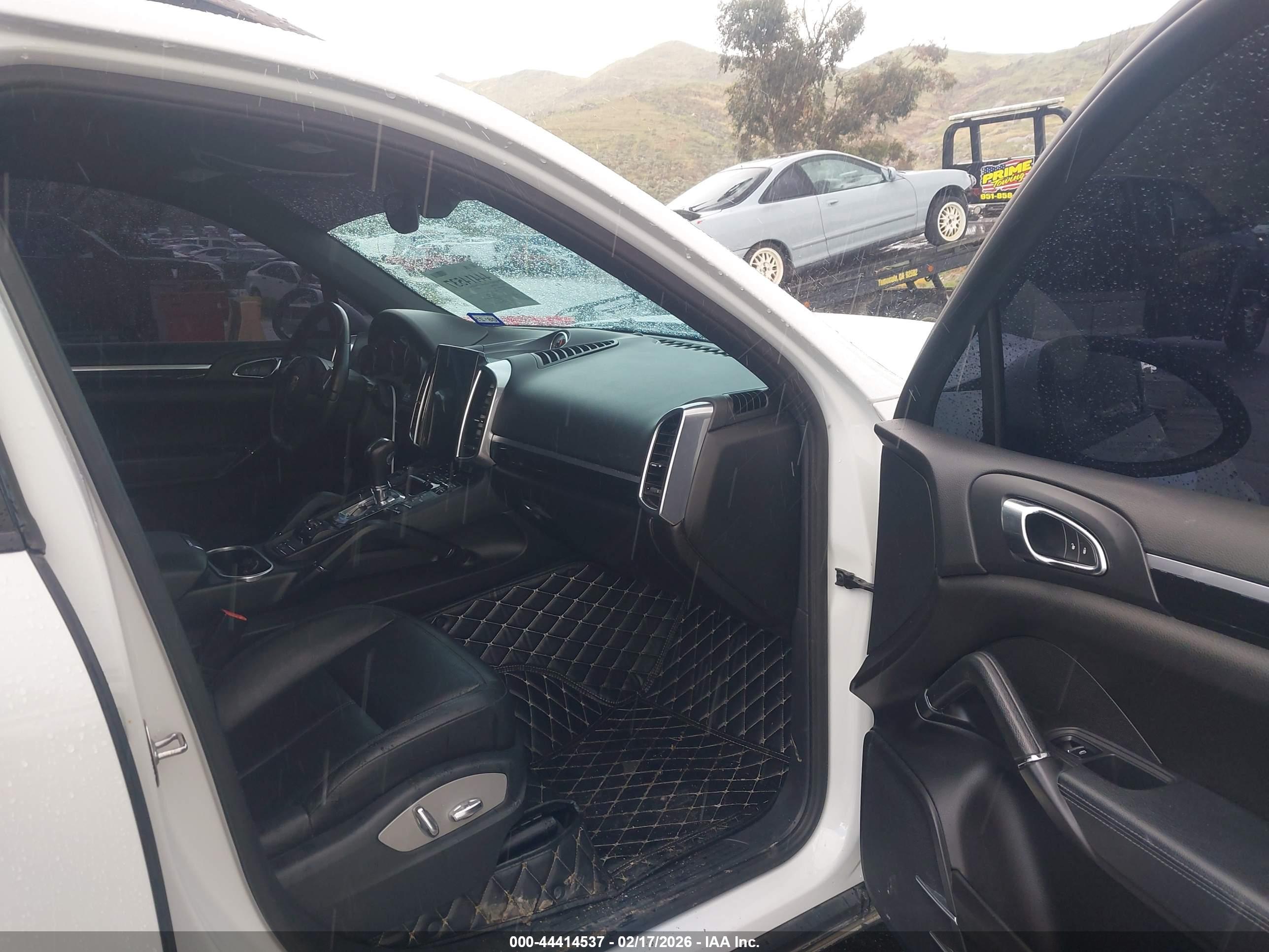 PORSCHE CAYENNE image 5