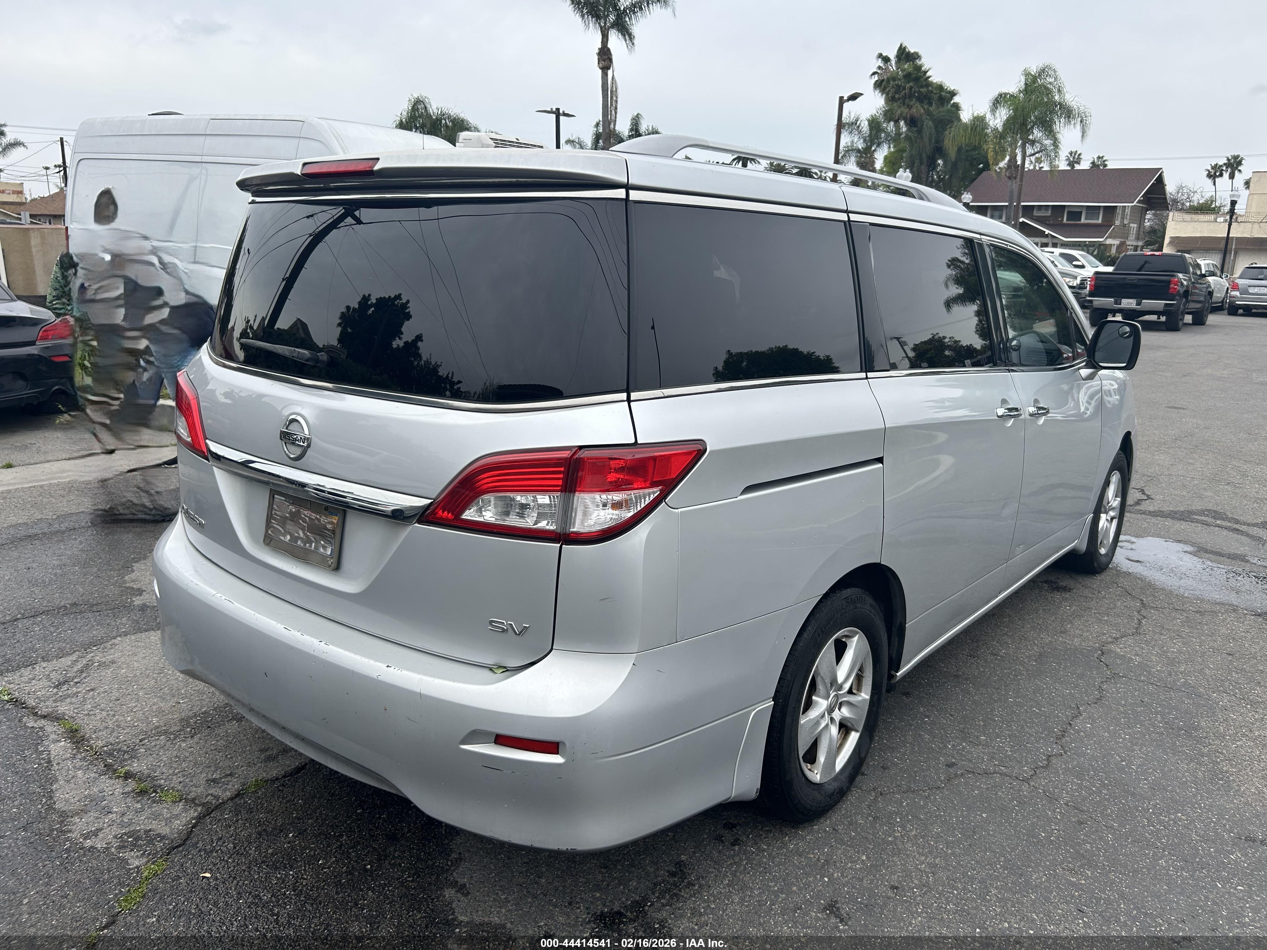 NISSAN QUEST image 4